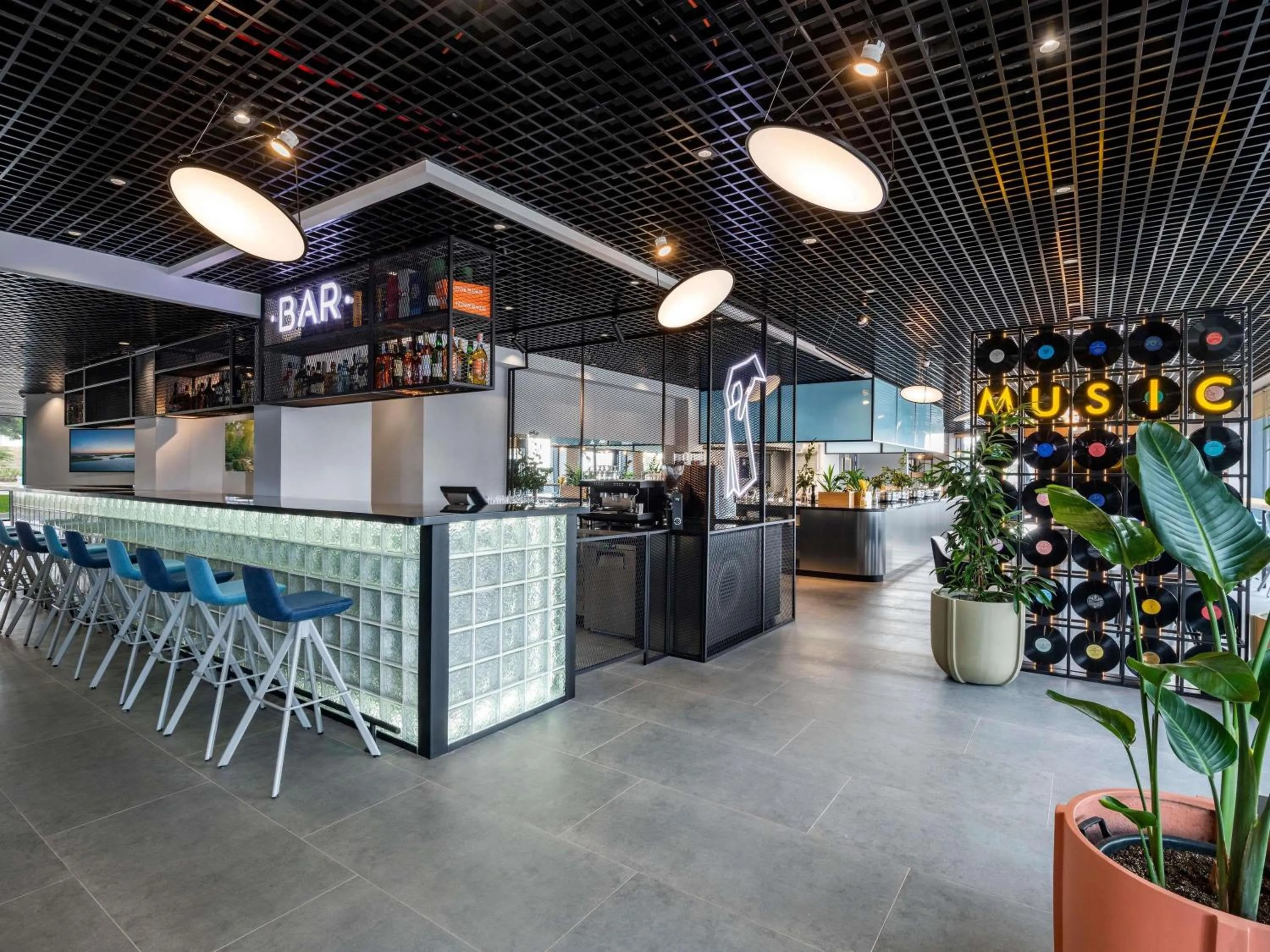 Lounge or bar in ibis Tbilisi Airport