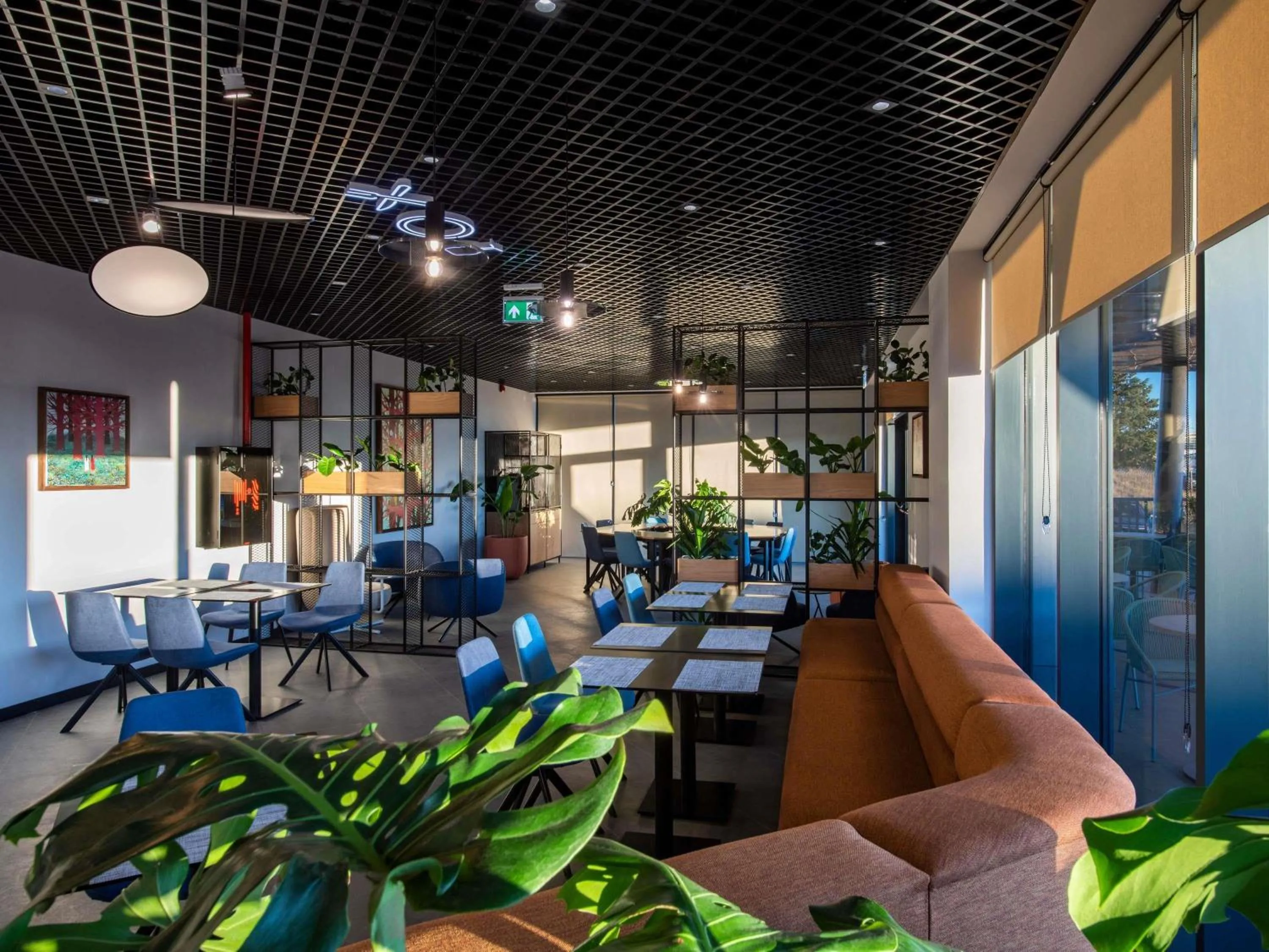 Restaurant/places to eat in ibis Tbilisi Airport