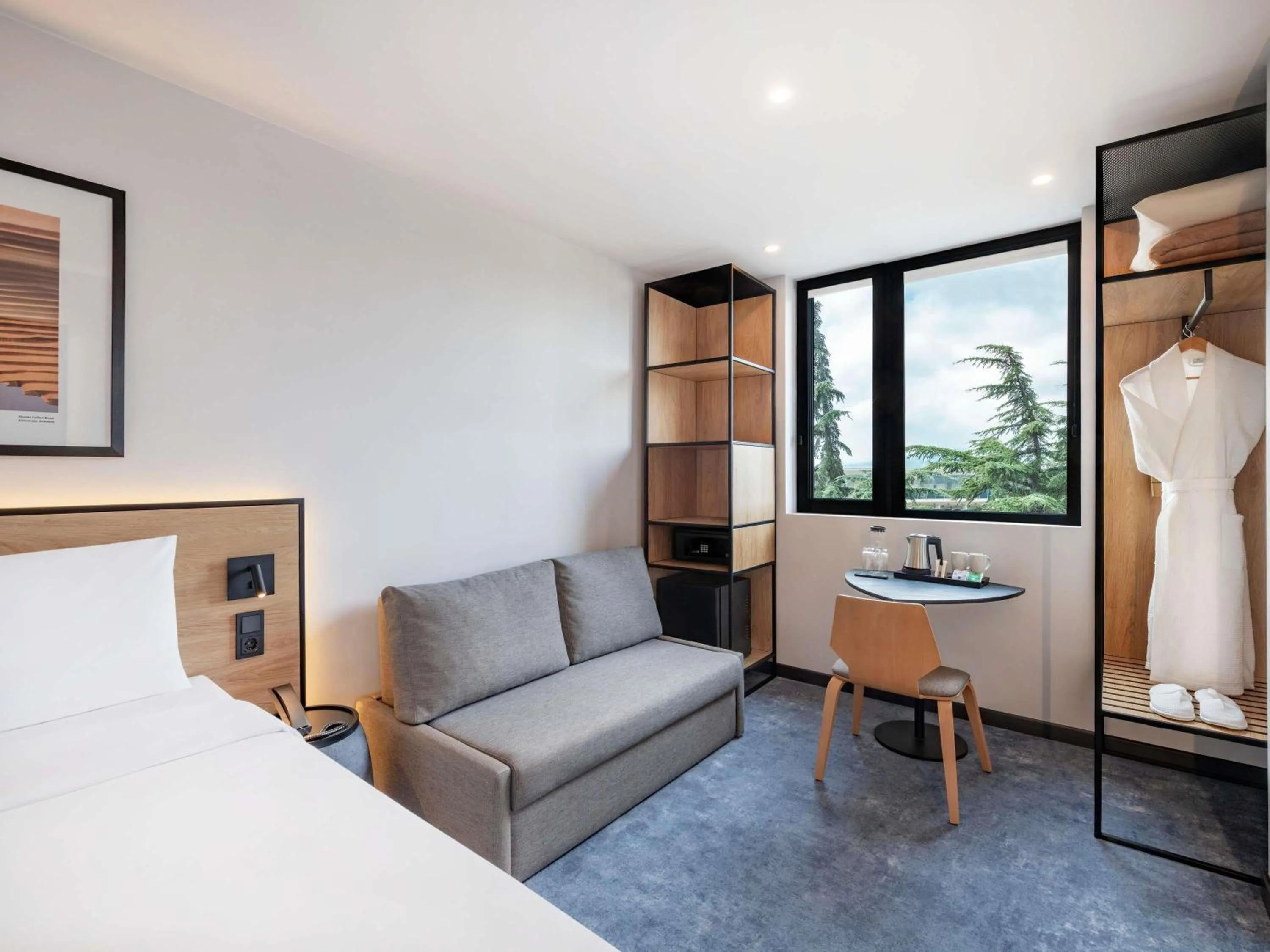 Bedroom, Bed in ibis Tbilisi Airport