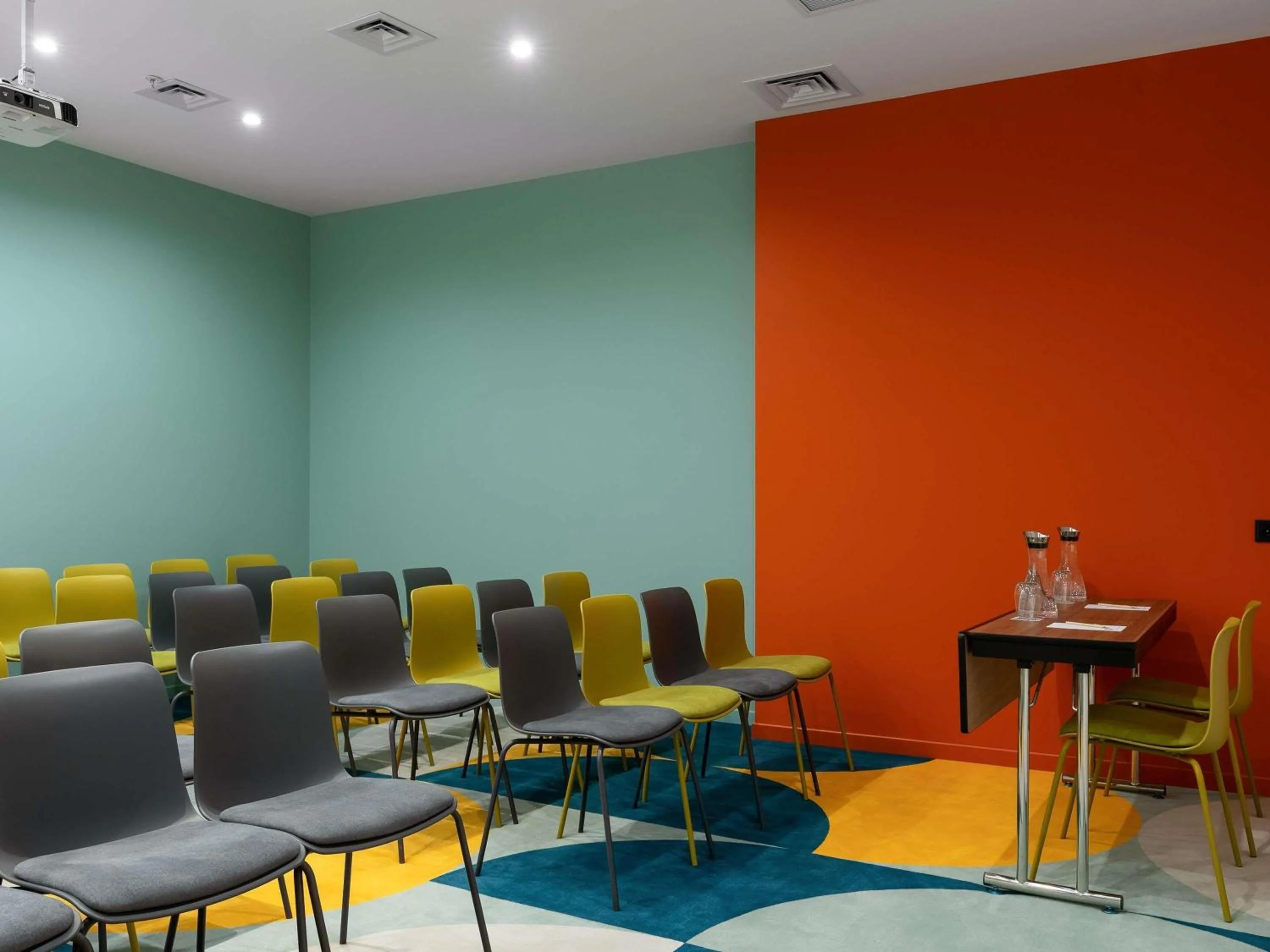 Meeting/conference room in ibis Styles Old Tbilisi