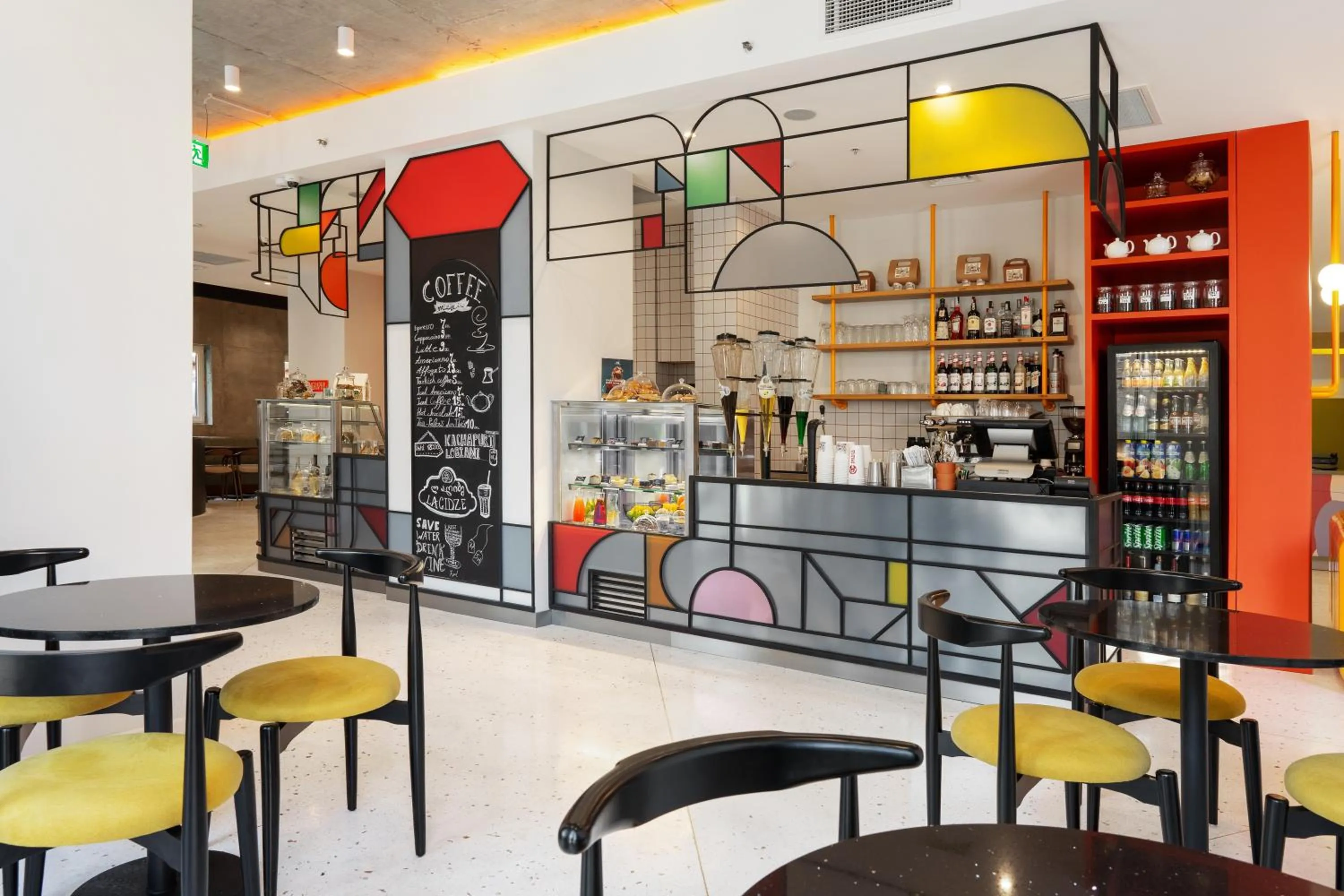 Lounge or bar in ibis Styles Old Tbilisi