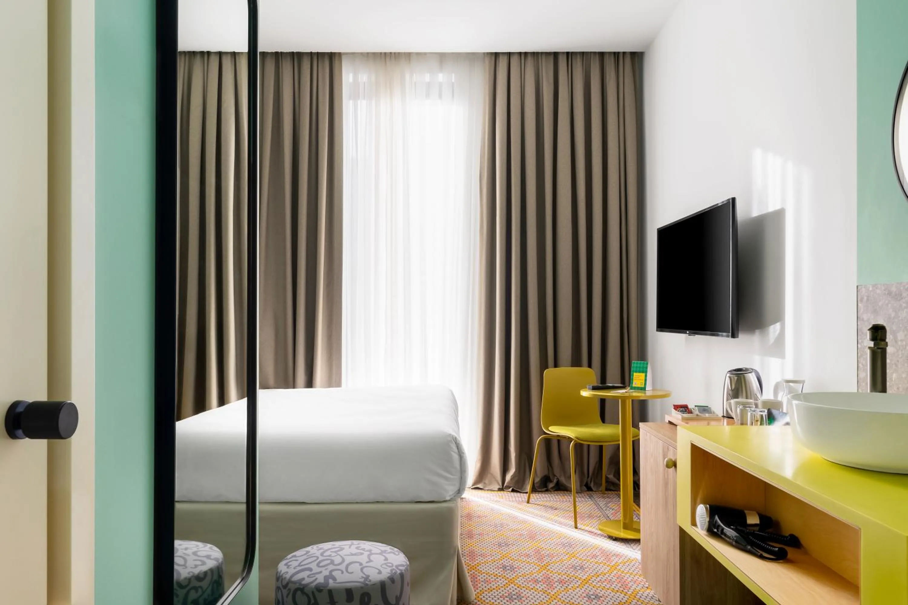 Bedroom, Bed in ibis Styles Old Tbilisi