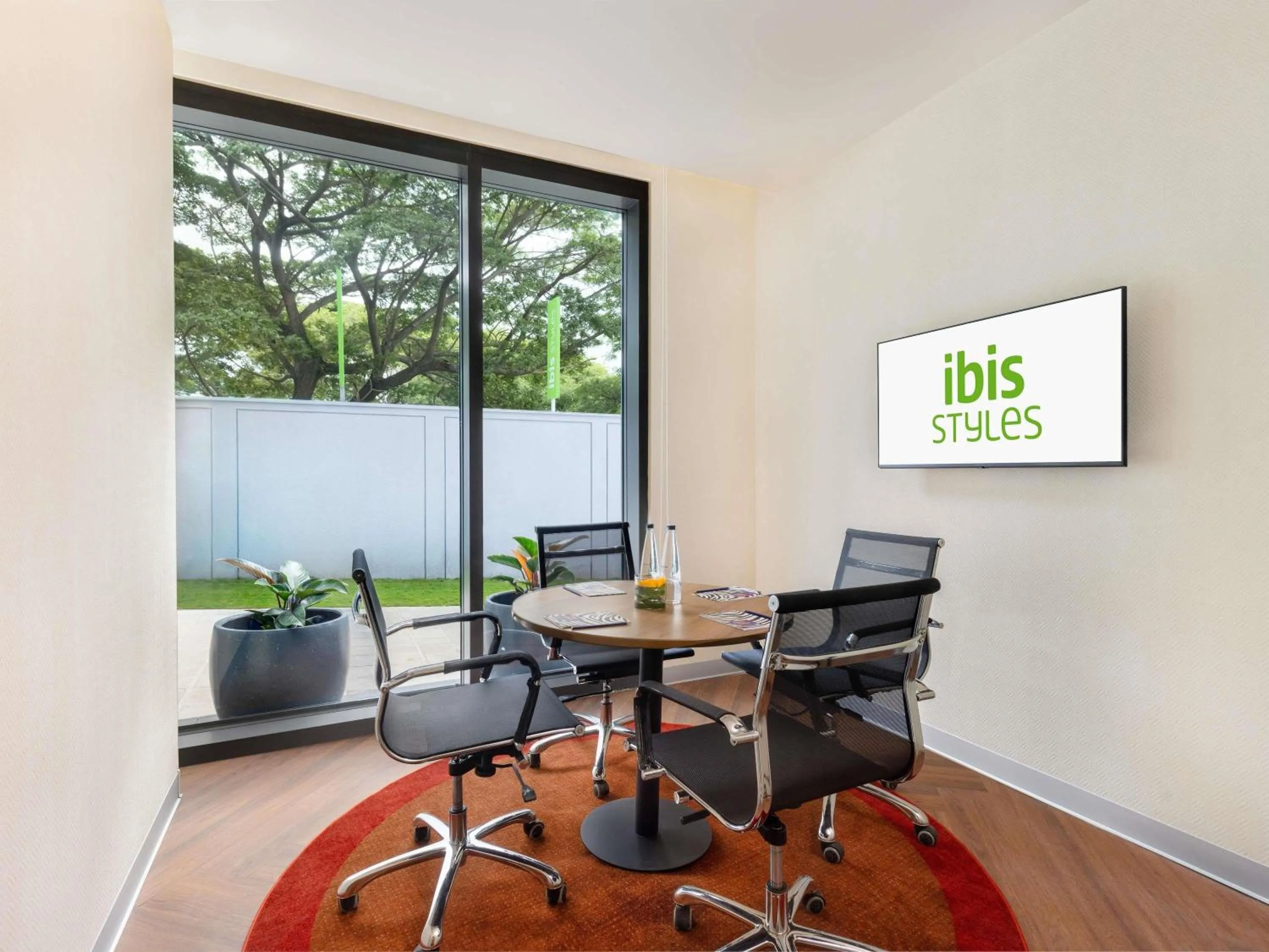 Meeting/conference room in ibis Styles Mysuru