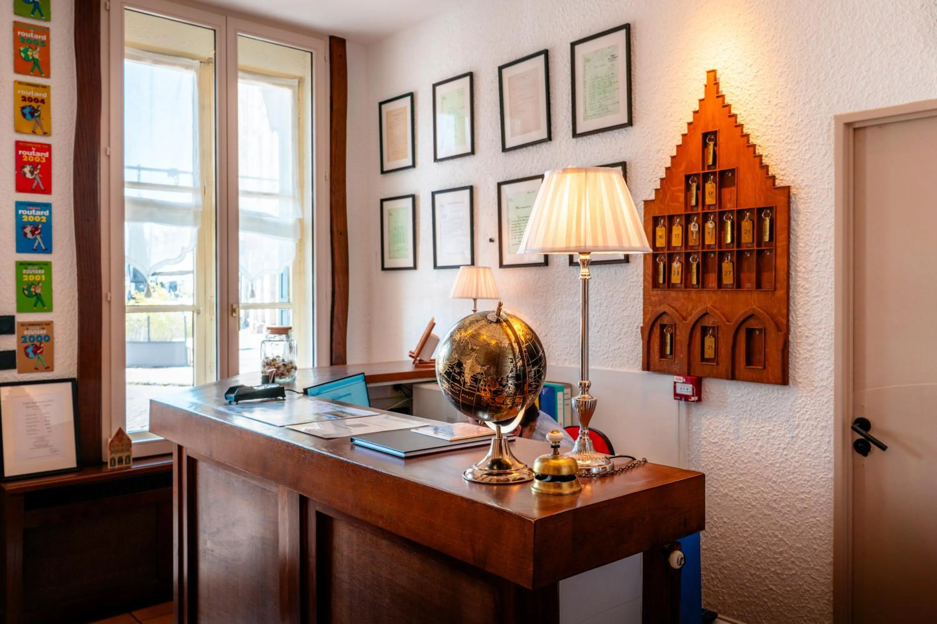 Lobby or reception in Hôtel Les Trois Luppars