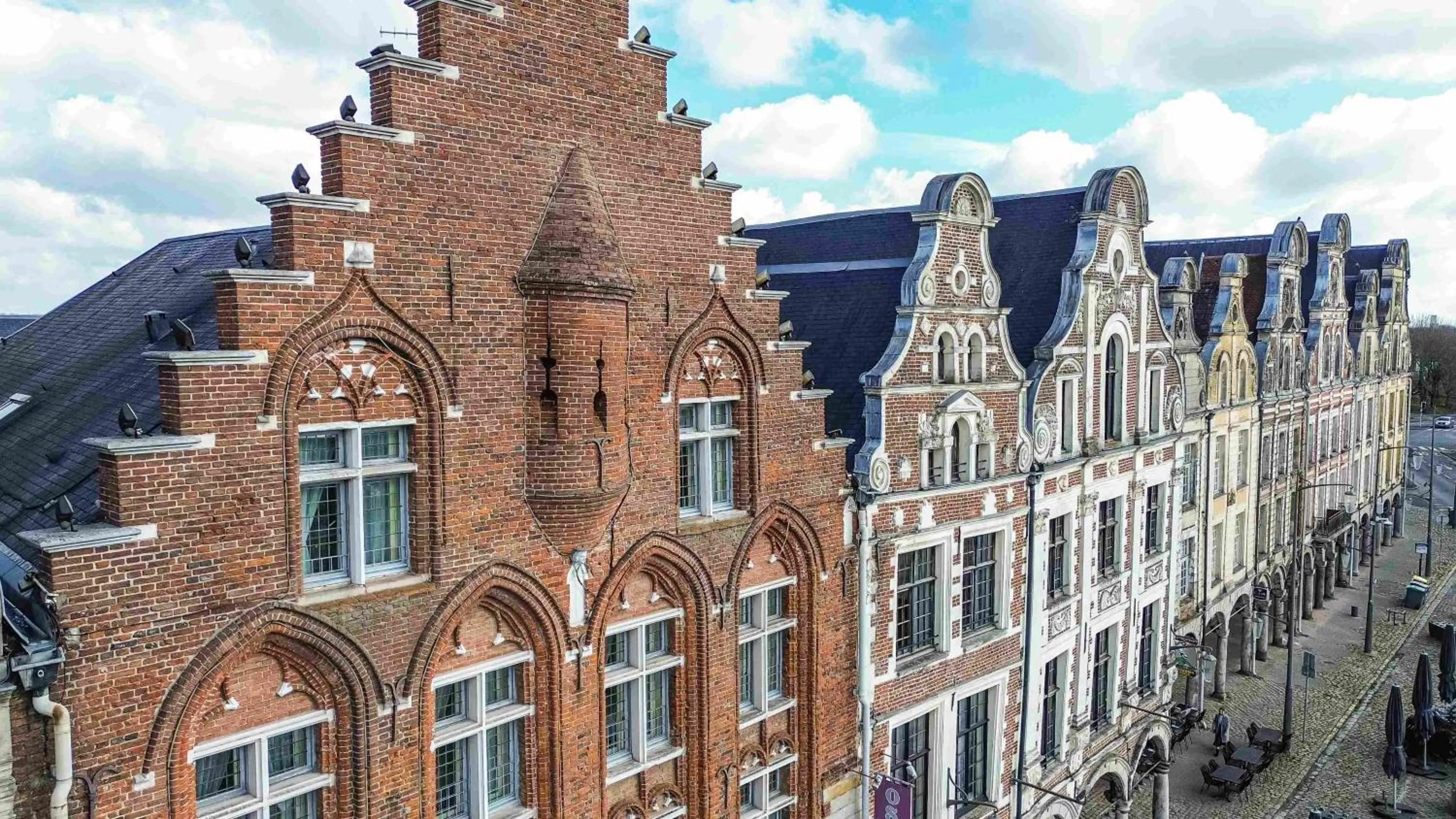 Facade/entrance in Hôtel Les Trois Luppars
