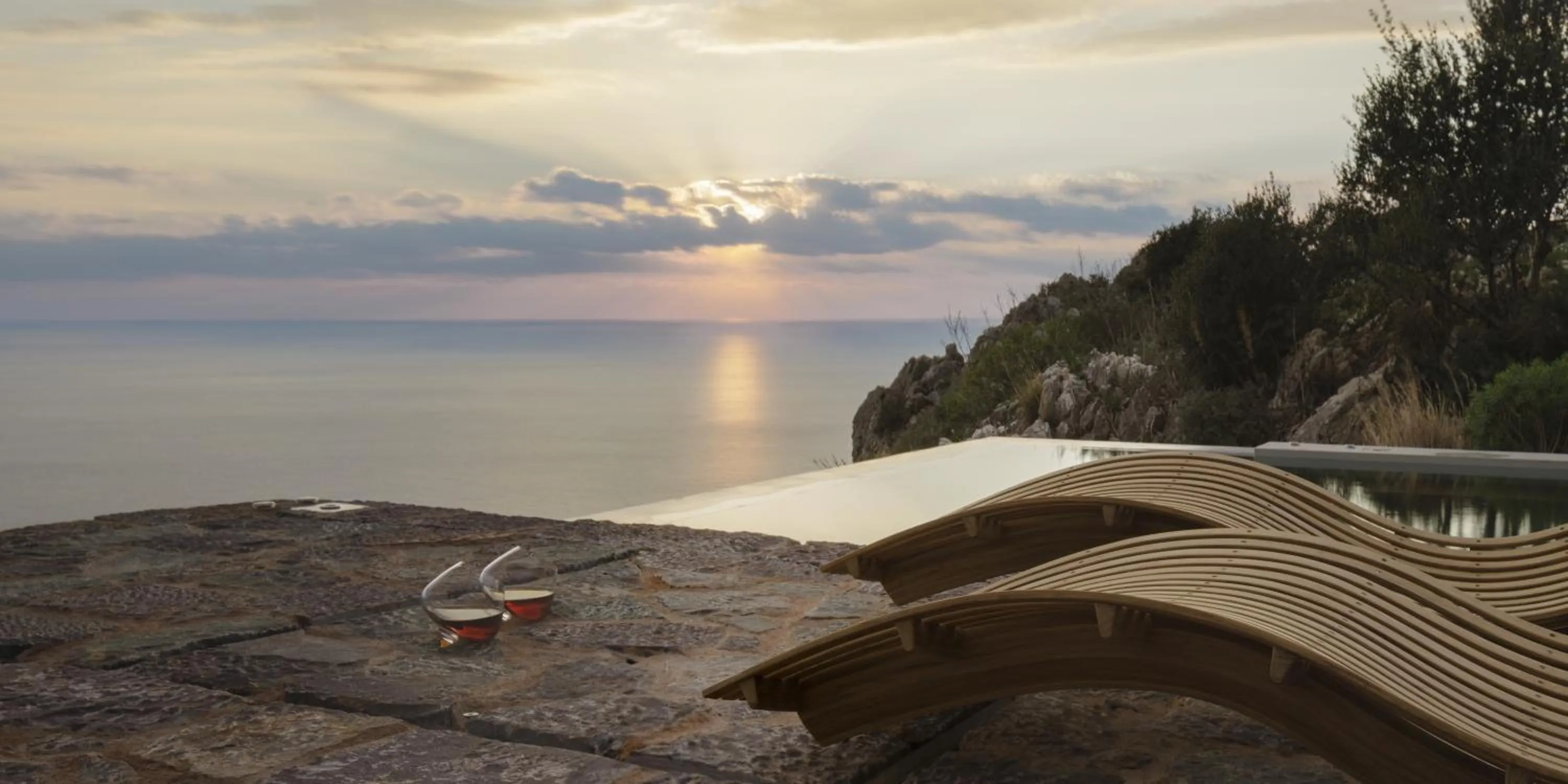 Swimming pool in Tainaron Blue Retreat
