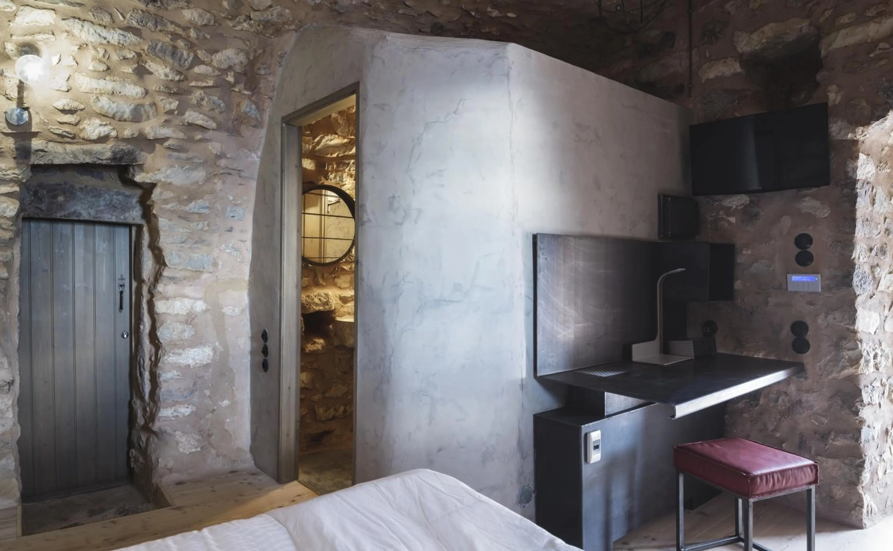 Decorative detail, Bed in Tainaron Blue Retreat