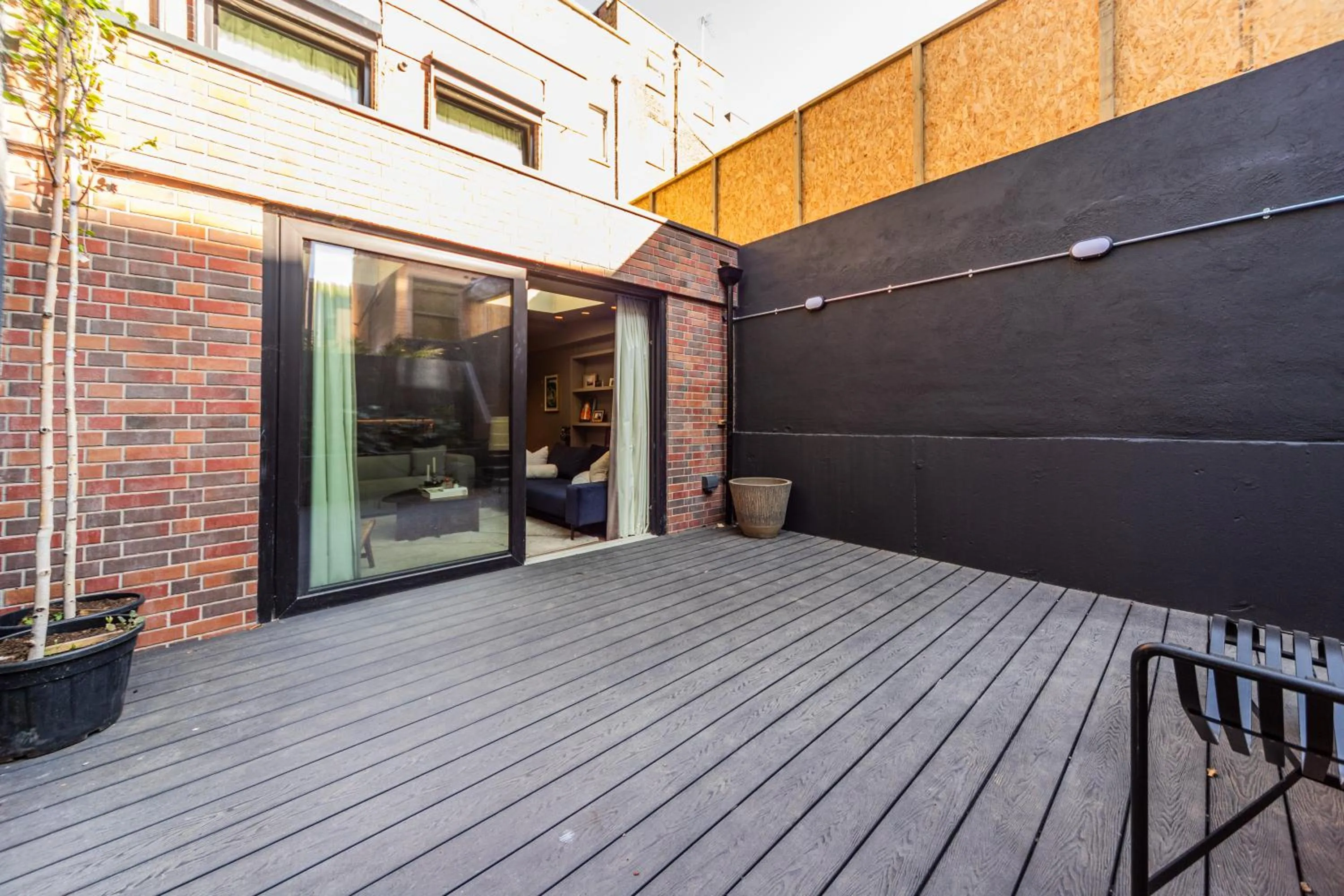 Patio in Kings House Apartments