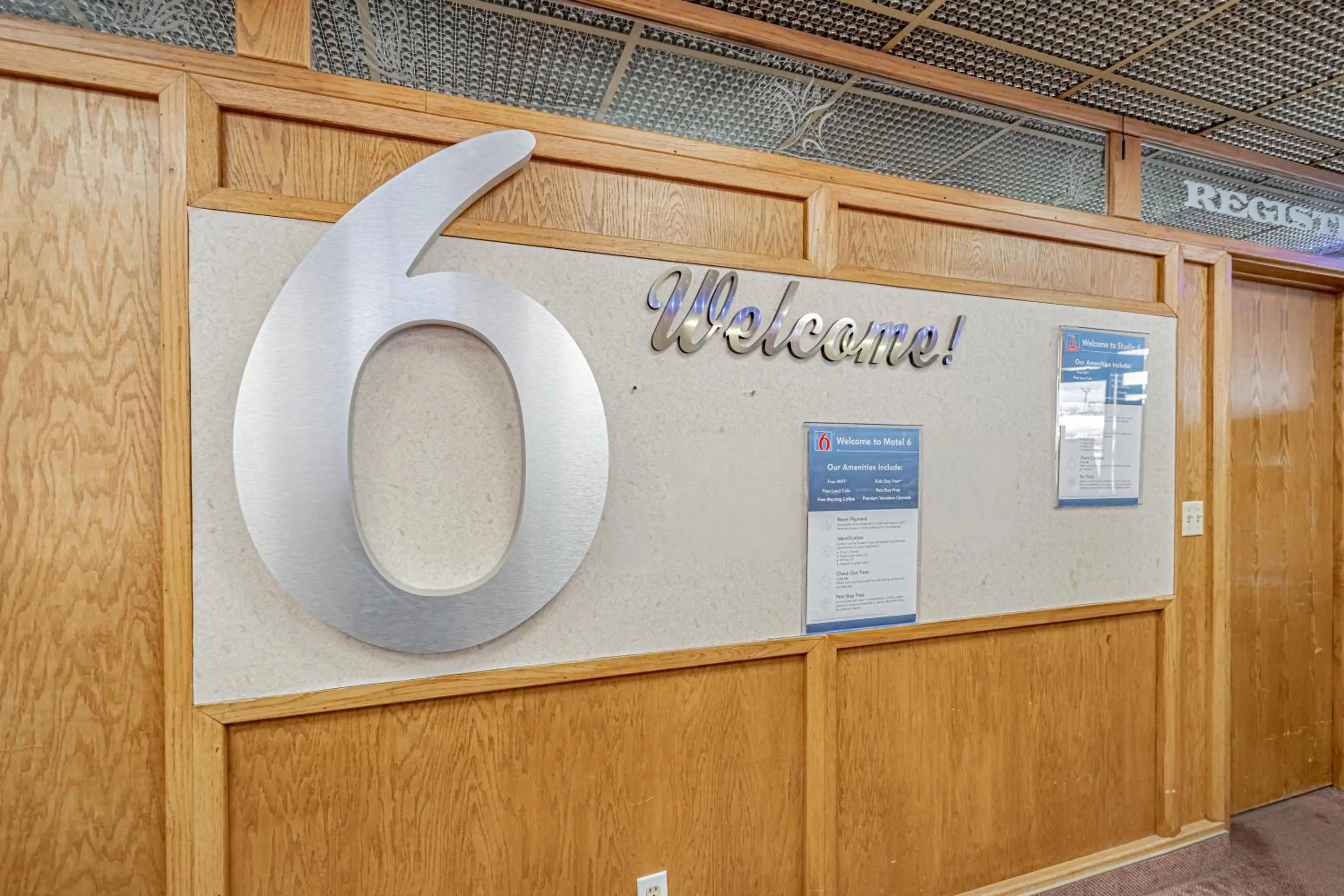 Logo/Certificate/Sign in Studio 6 Pocatello, ID