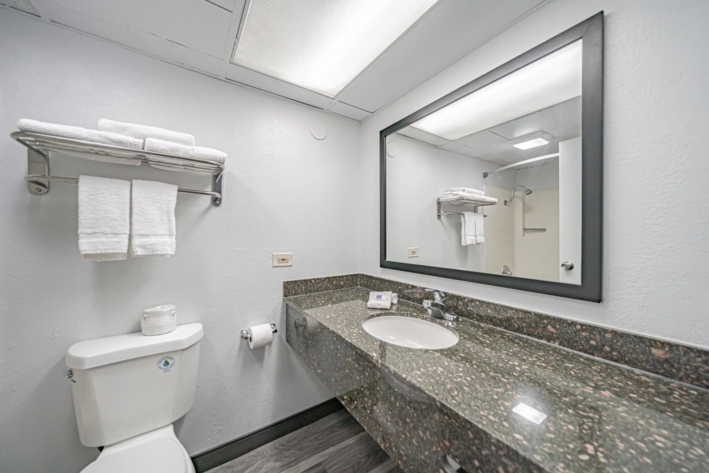 Bathroom in Studio 6 Pocatello, ID