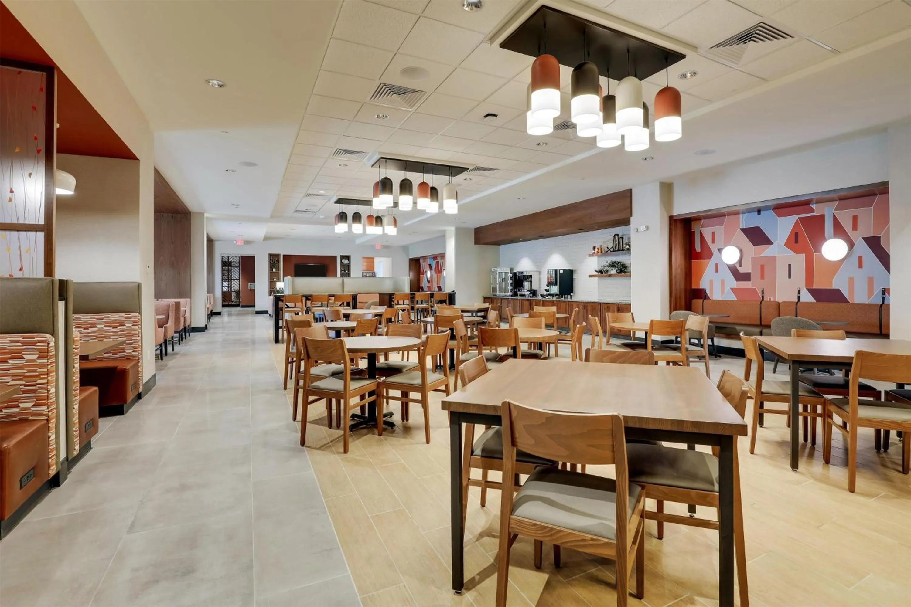 Breakfast in Drury Plaza Hotel North Charleston