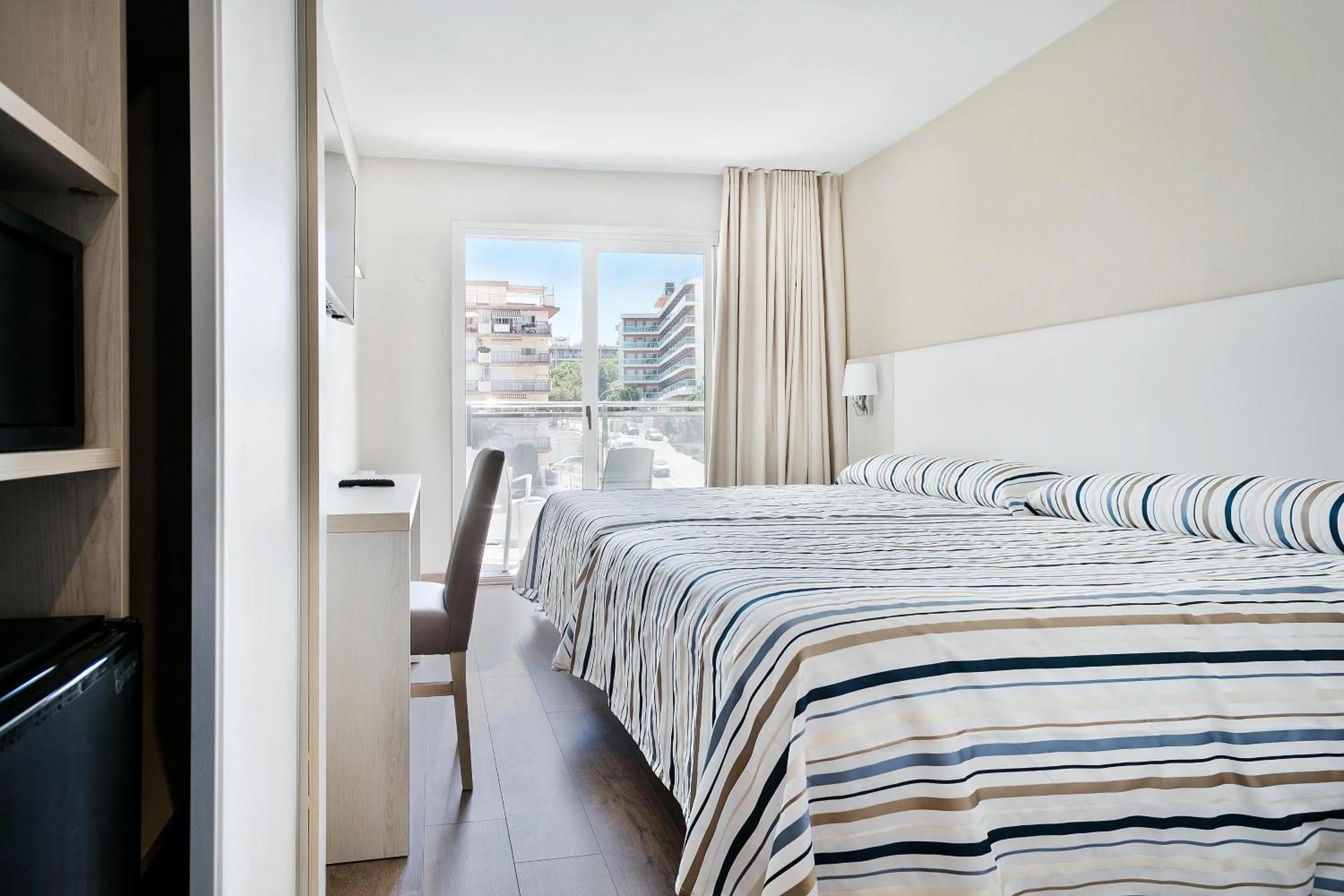 Photo of the whole room, Bed in Hotel Best San Diego