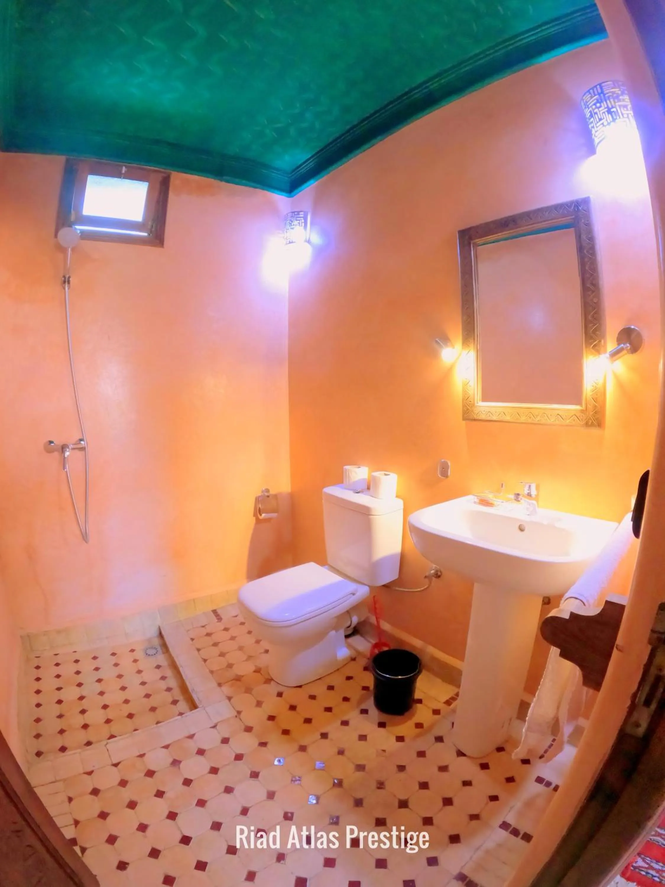 Bed in Atlas Prestige