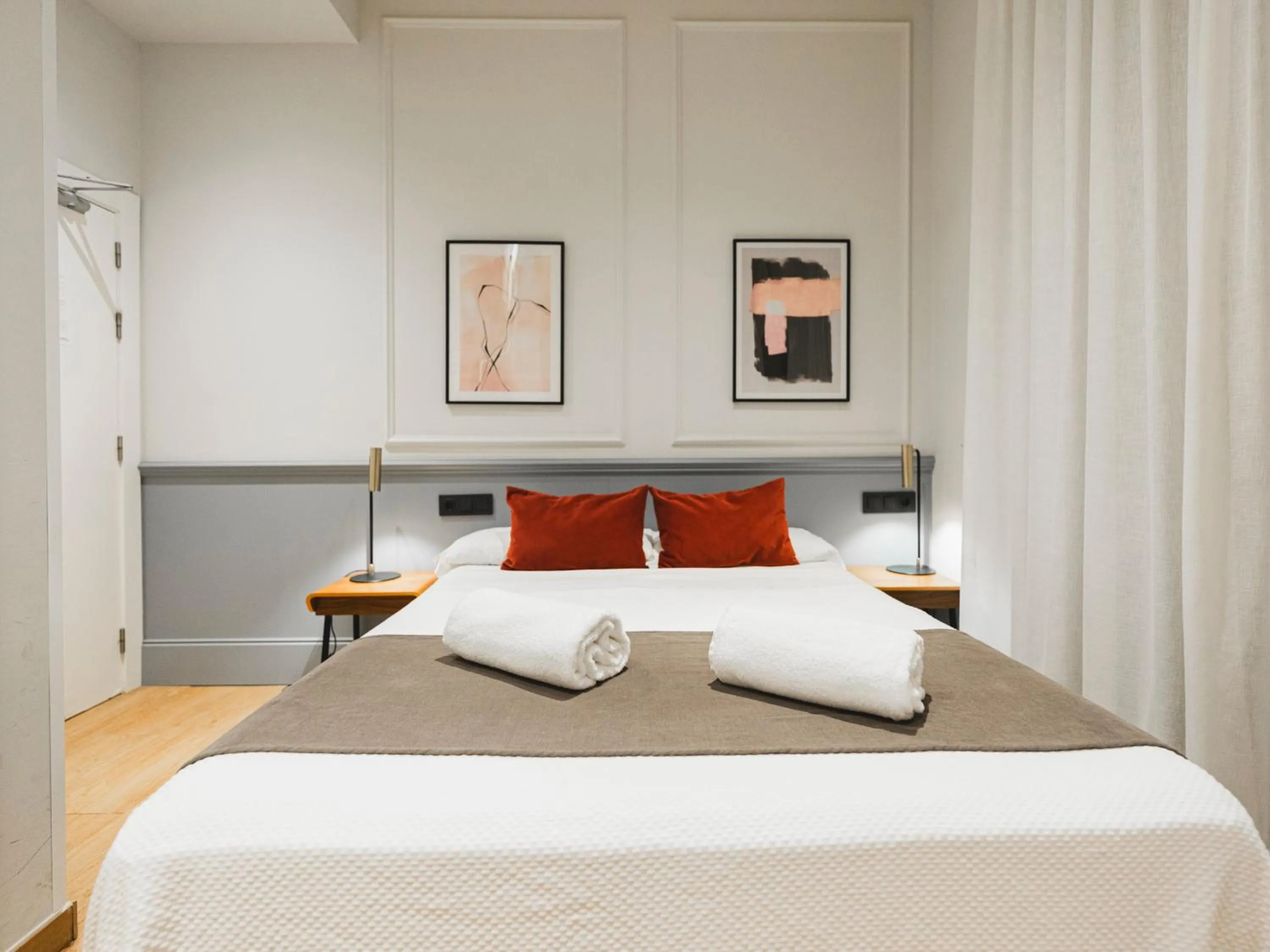 Bed in Alcazaba Premium Hotel