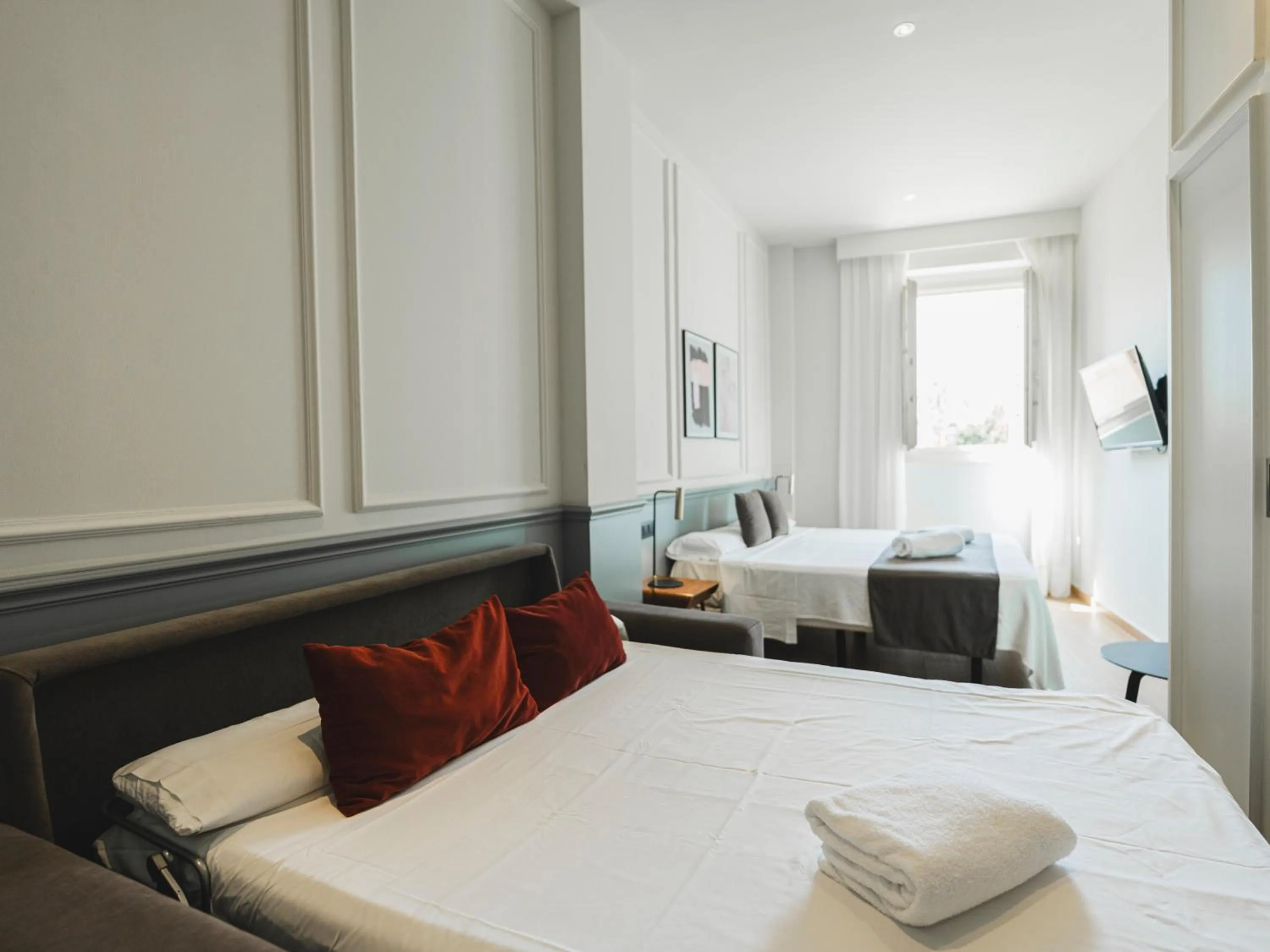 Bed in Alcazaba Premium Hotel