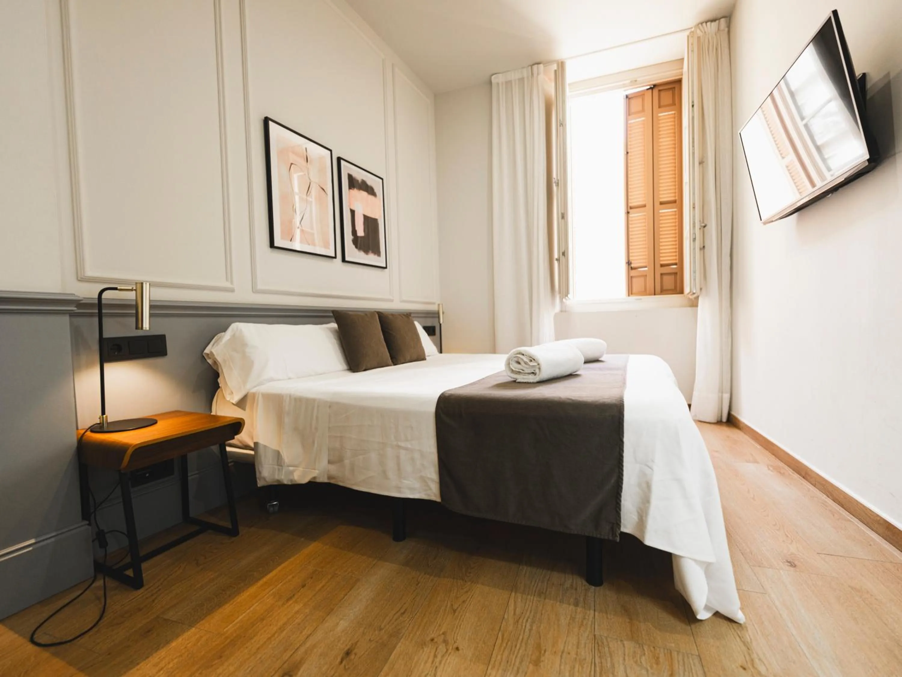 Bed in Alcazaba Premium Hotel