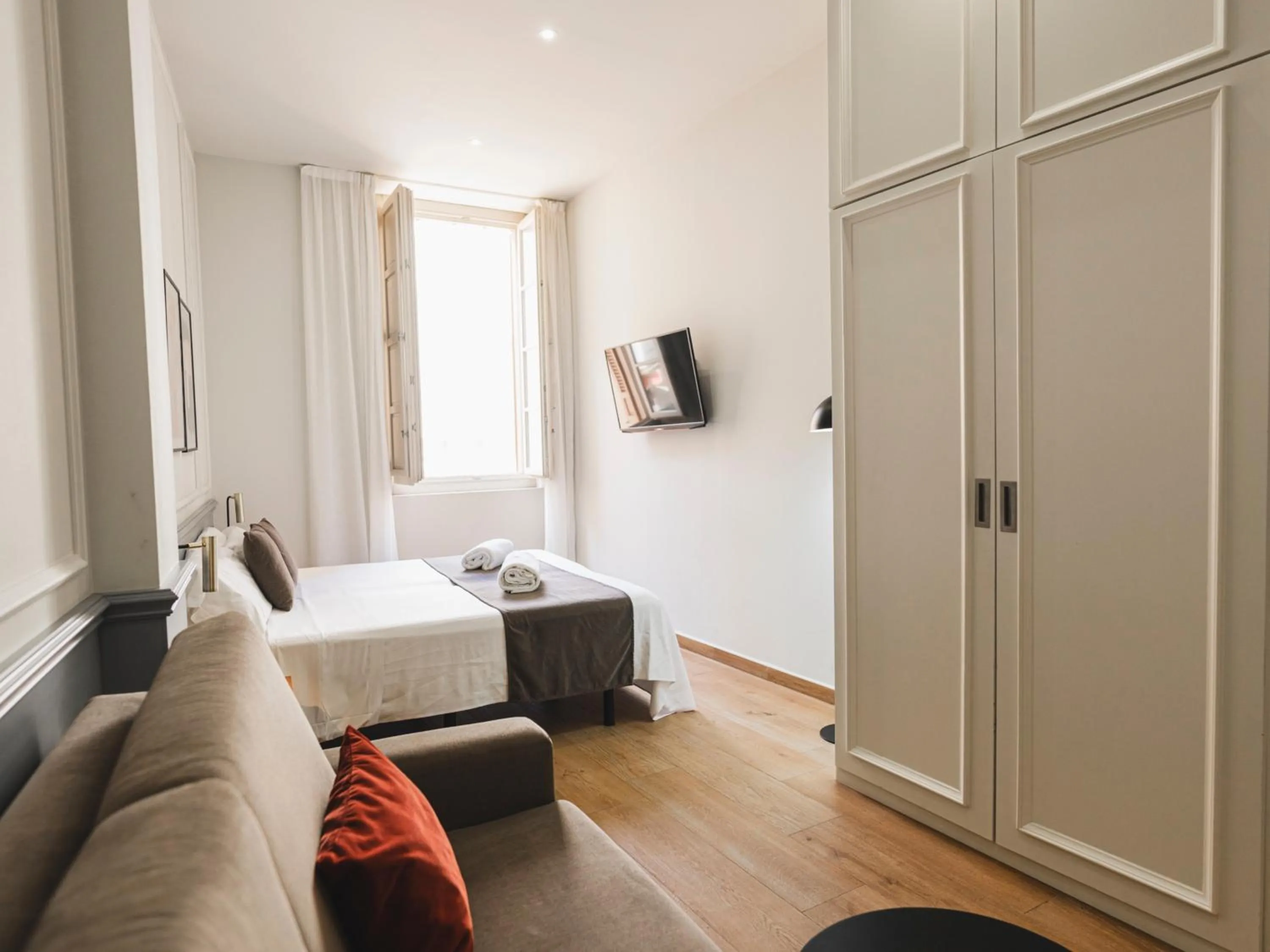 Bed in Alcazaba Premium Hotel