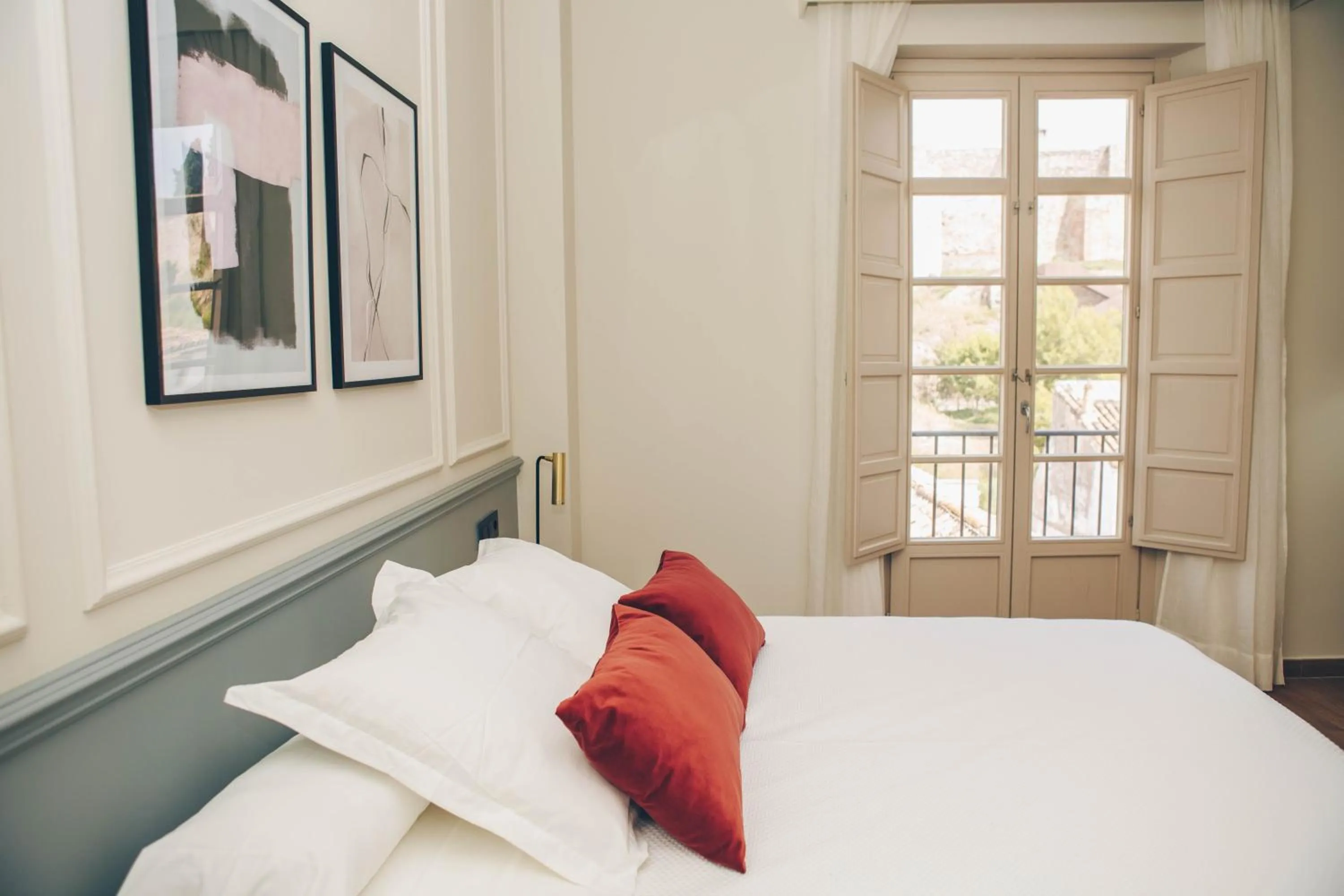 Bed in Alcazaba Premium Hotel