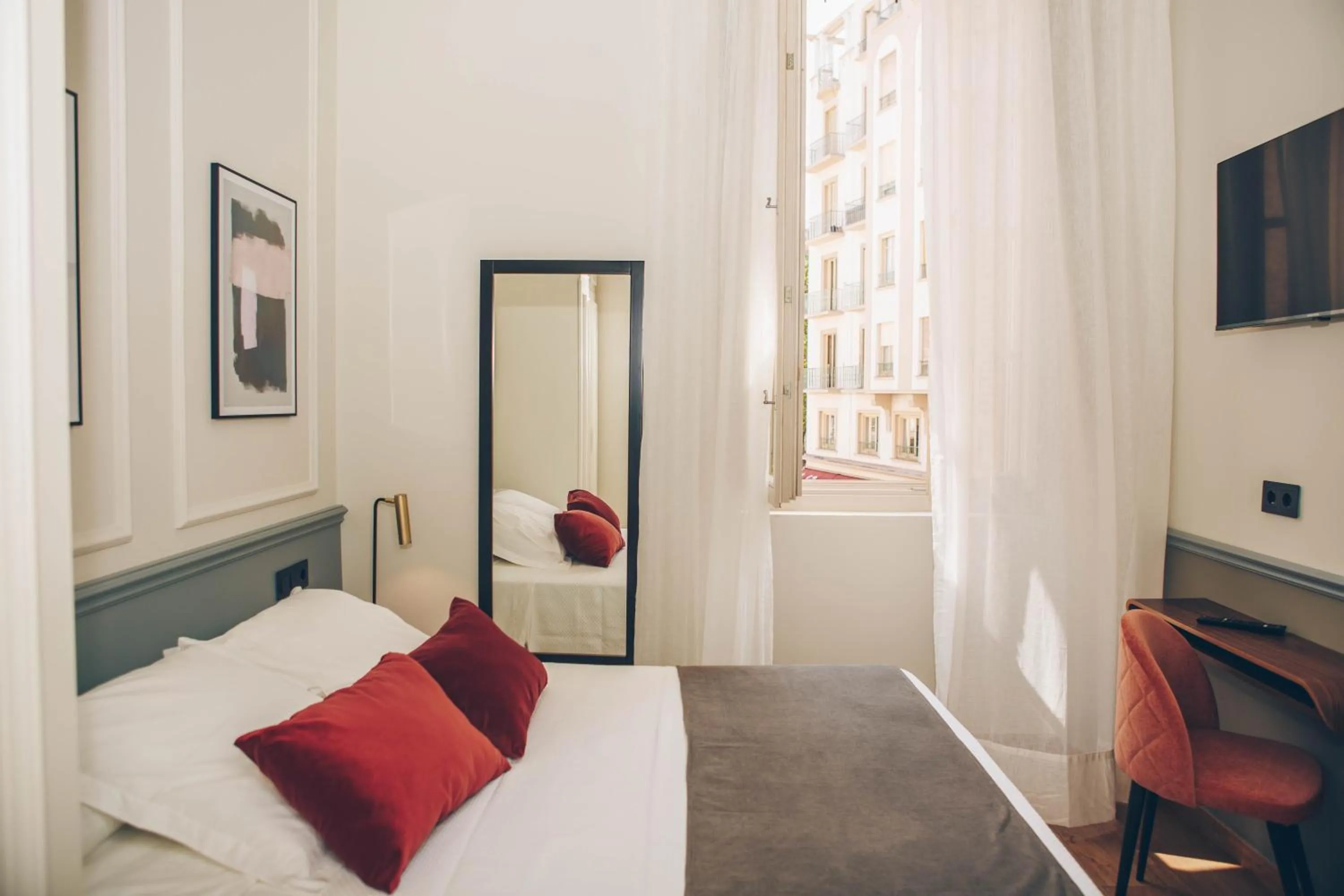 Bed in Alcazaba Premium Hotel