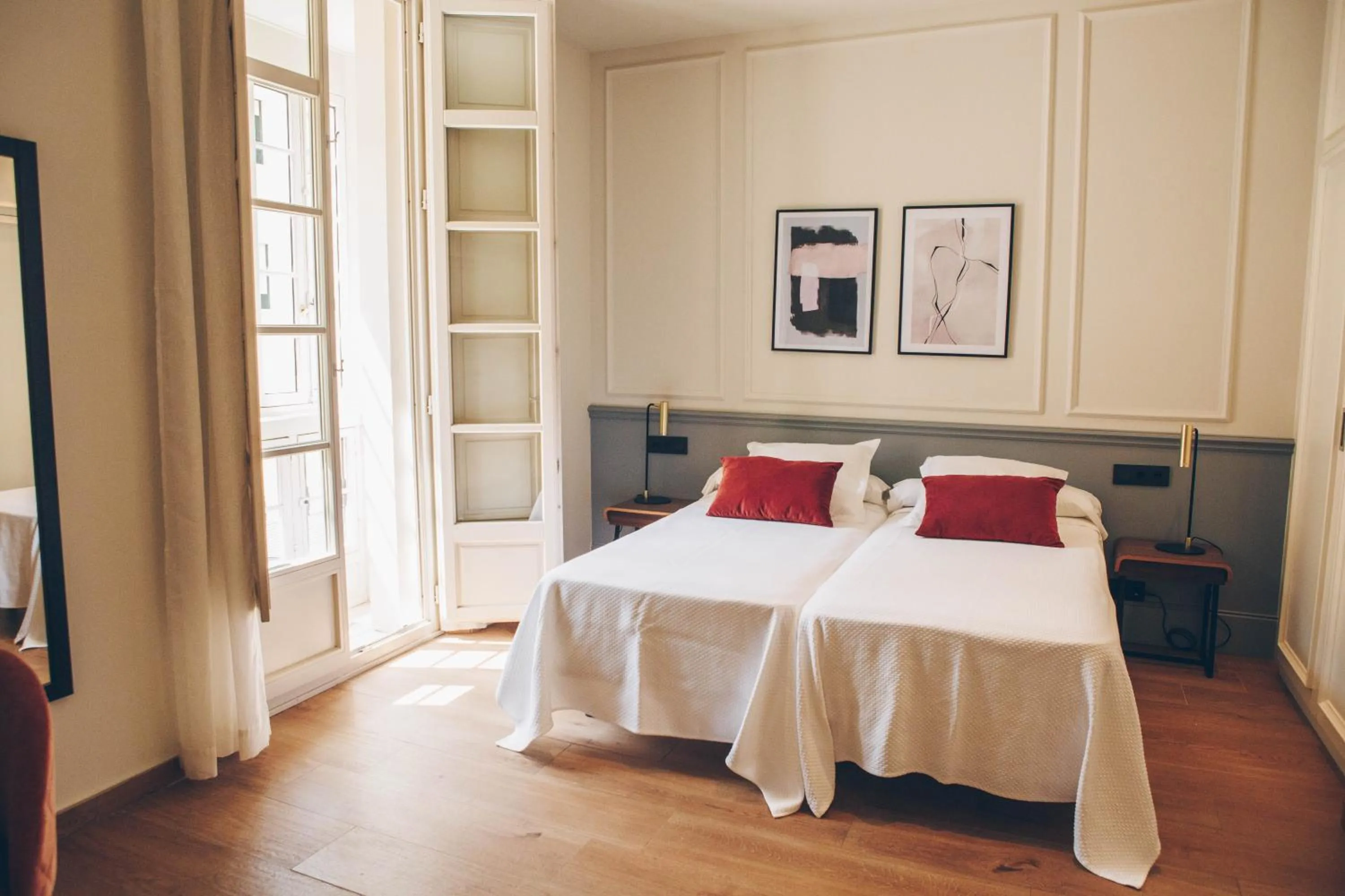 Bed in Alcazaba Premium Hotel