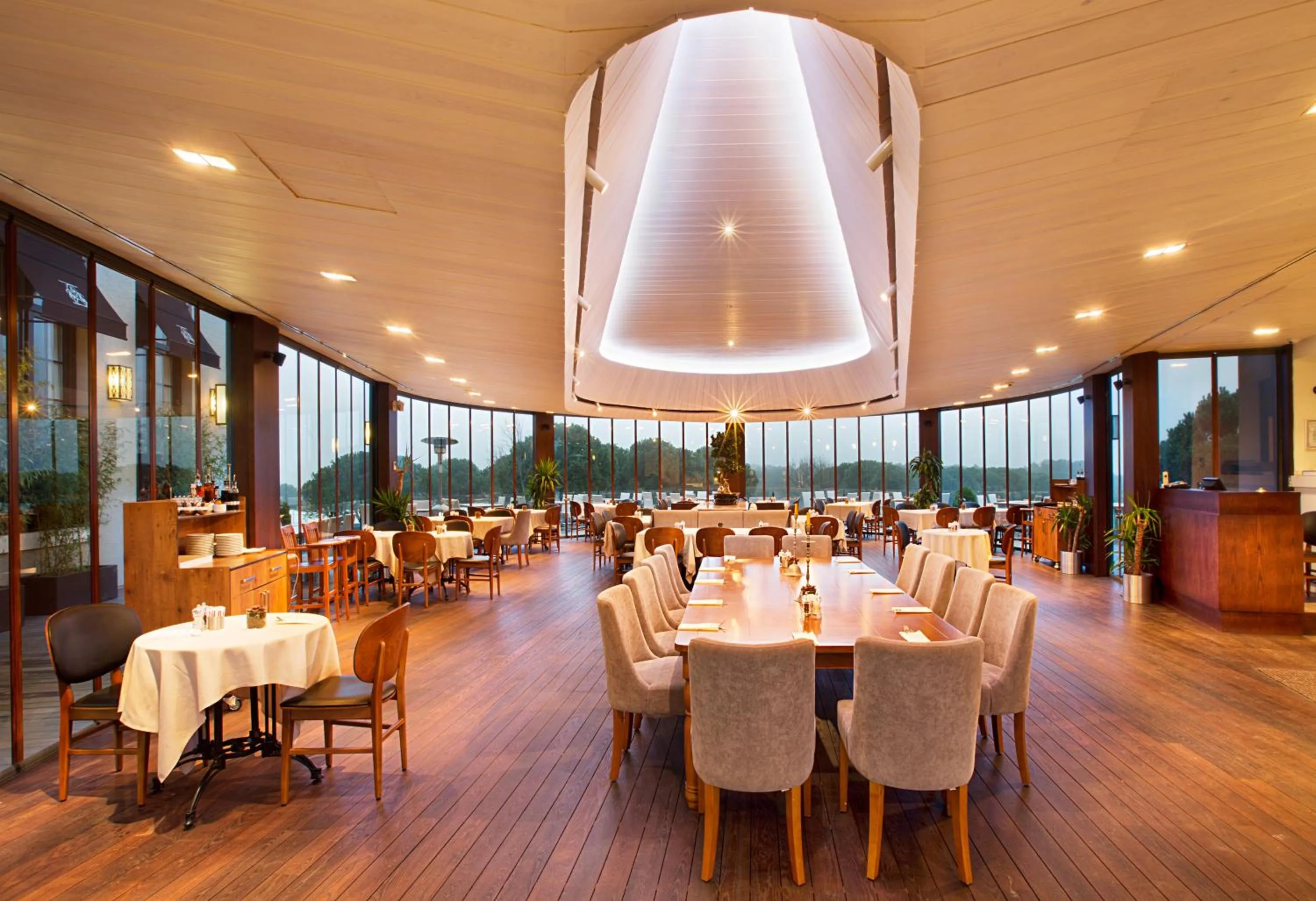 Restaurant/places to eat in Kemer Country Hotel İstanbul