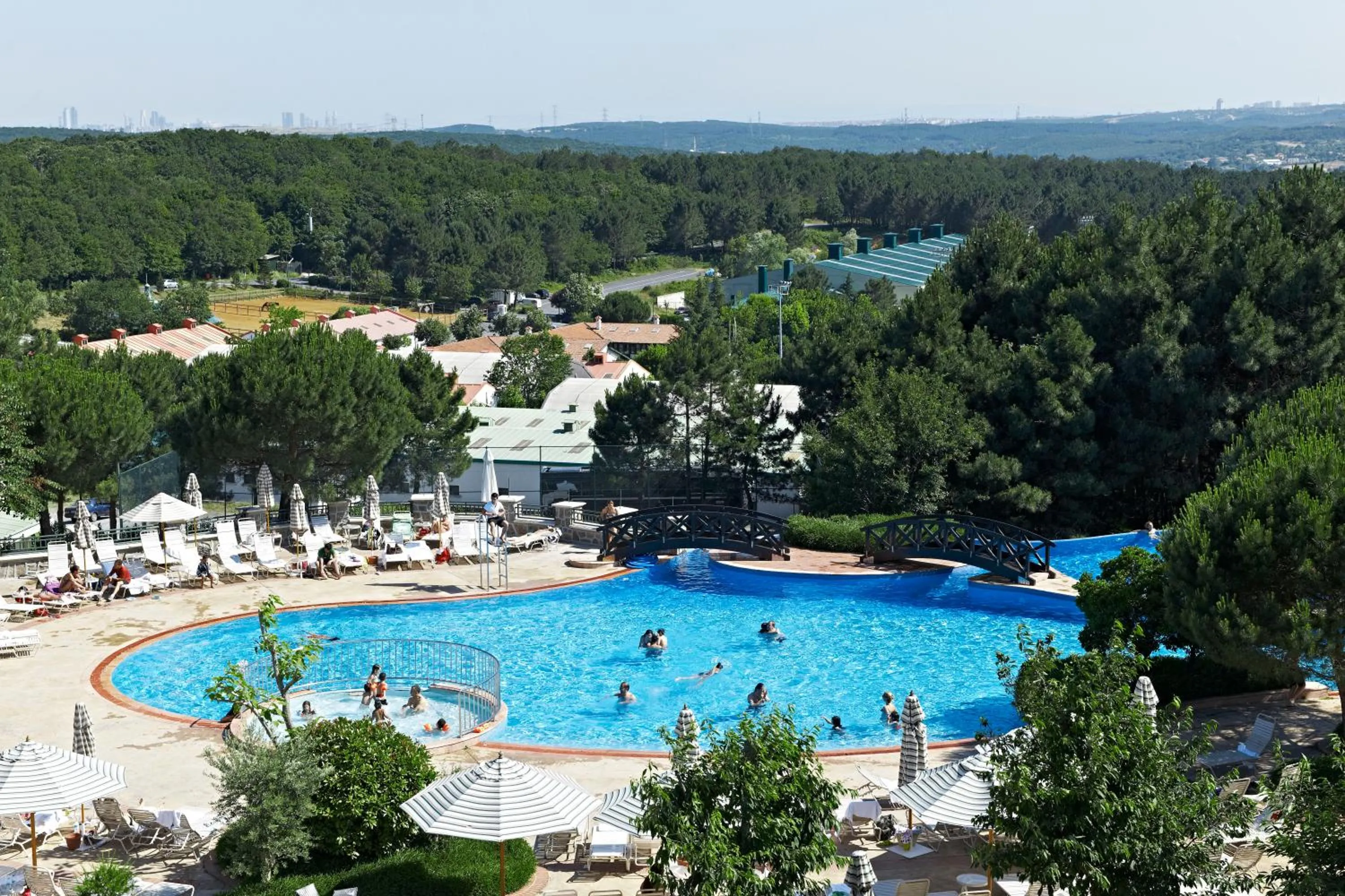 Area and facilities in Kemer Country Hotel İstanbul