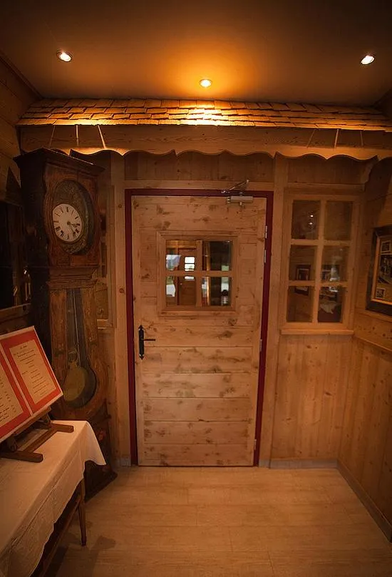 Decorative detail in Logis hôtel Arbez Franco Suisse