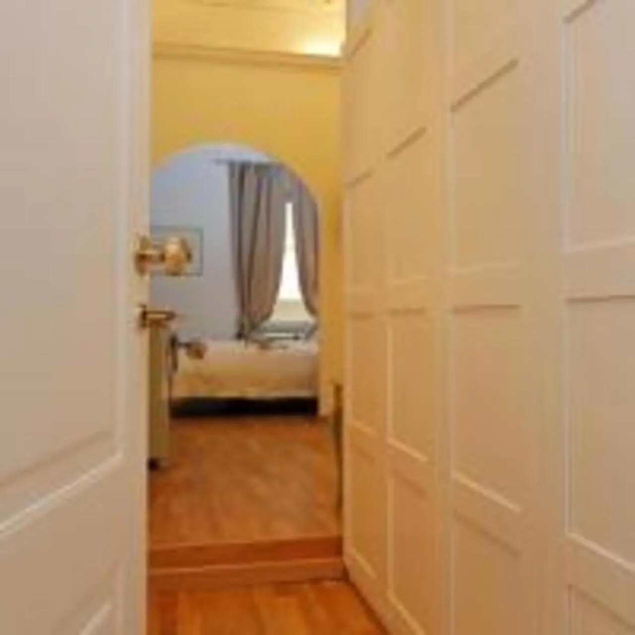 Photo of the whole room, Bed in Madonna de' Monti Suites