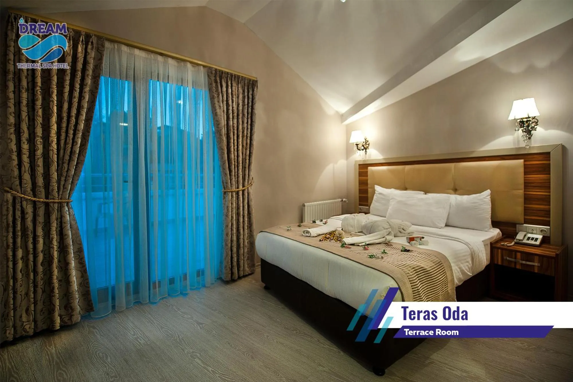 Bed in Zir Dream Thermal & Spa Hotel