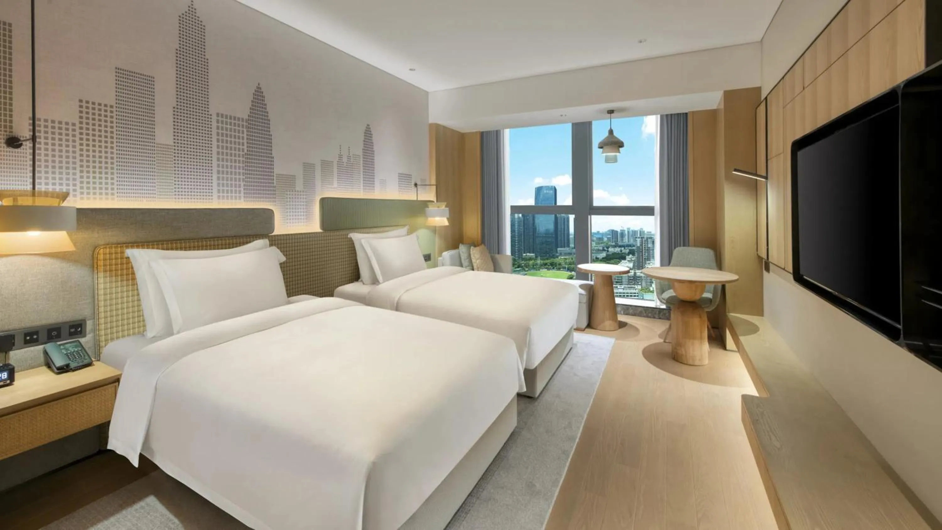 Photo of the whole room, Bed in Holiday Inn Shenzhen Nanshan by IHG