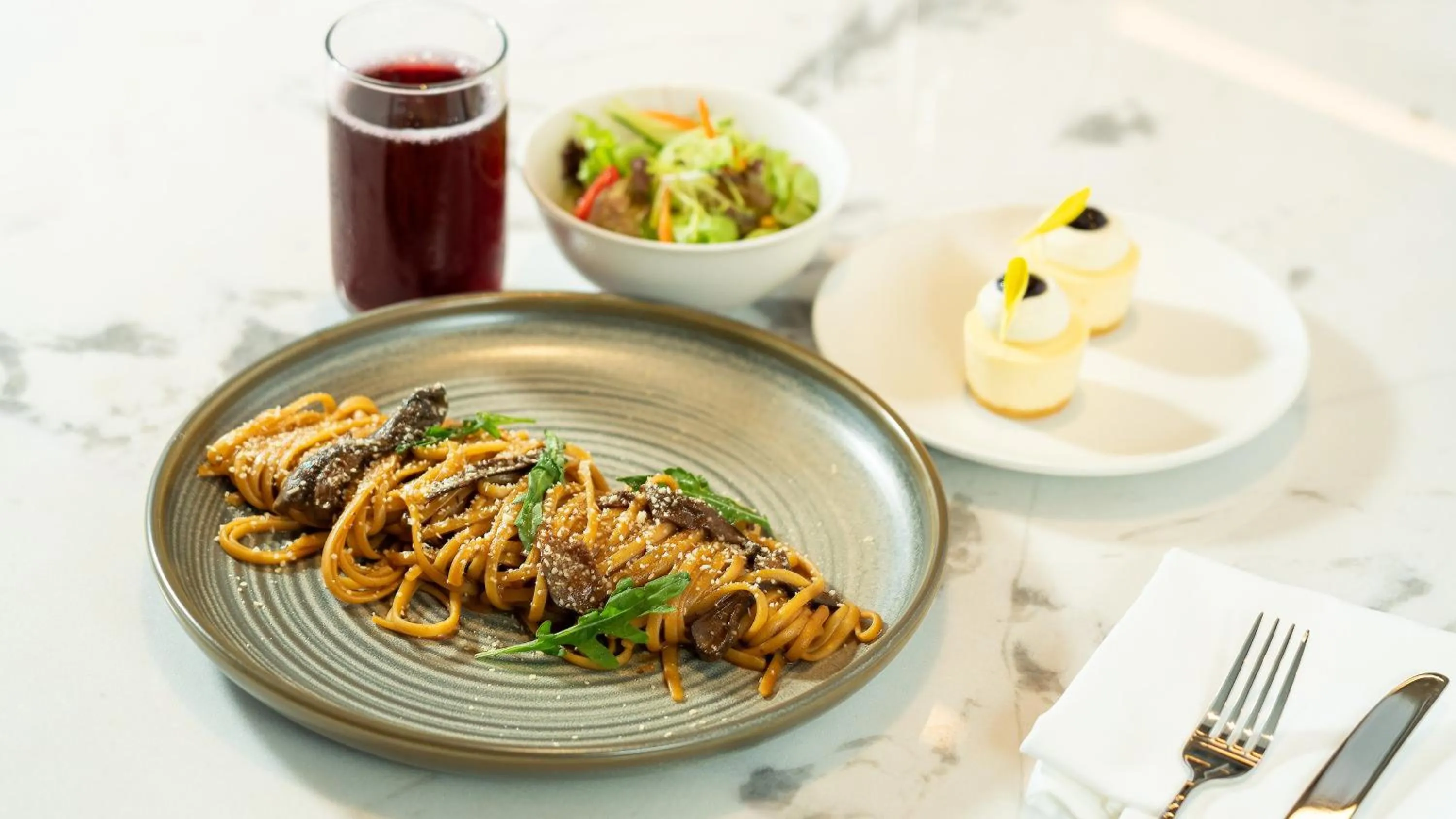 Photo of the whole room in Holiday Inn Wuhan Houguan Lake by IHG