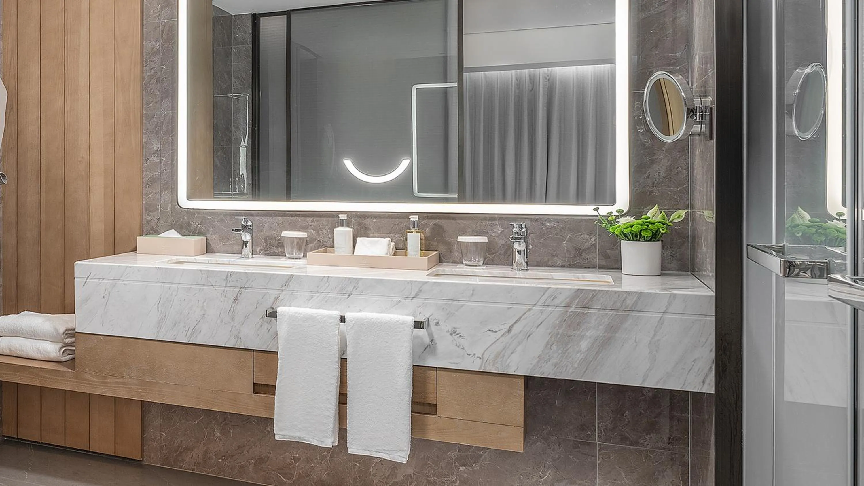 Photo of the whole room in Holiday Inn Wuhan Houguan Lake by IHG