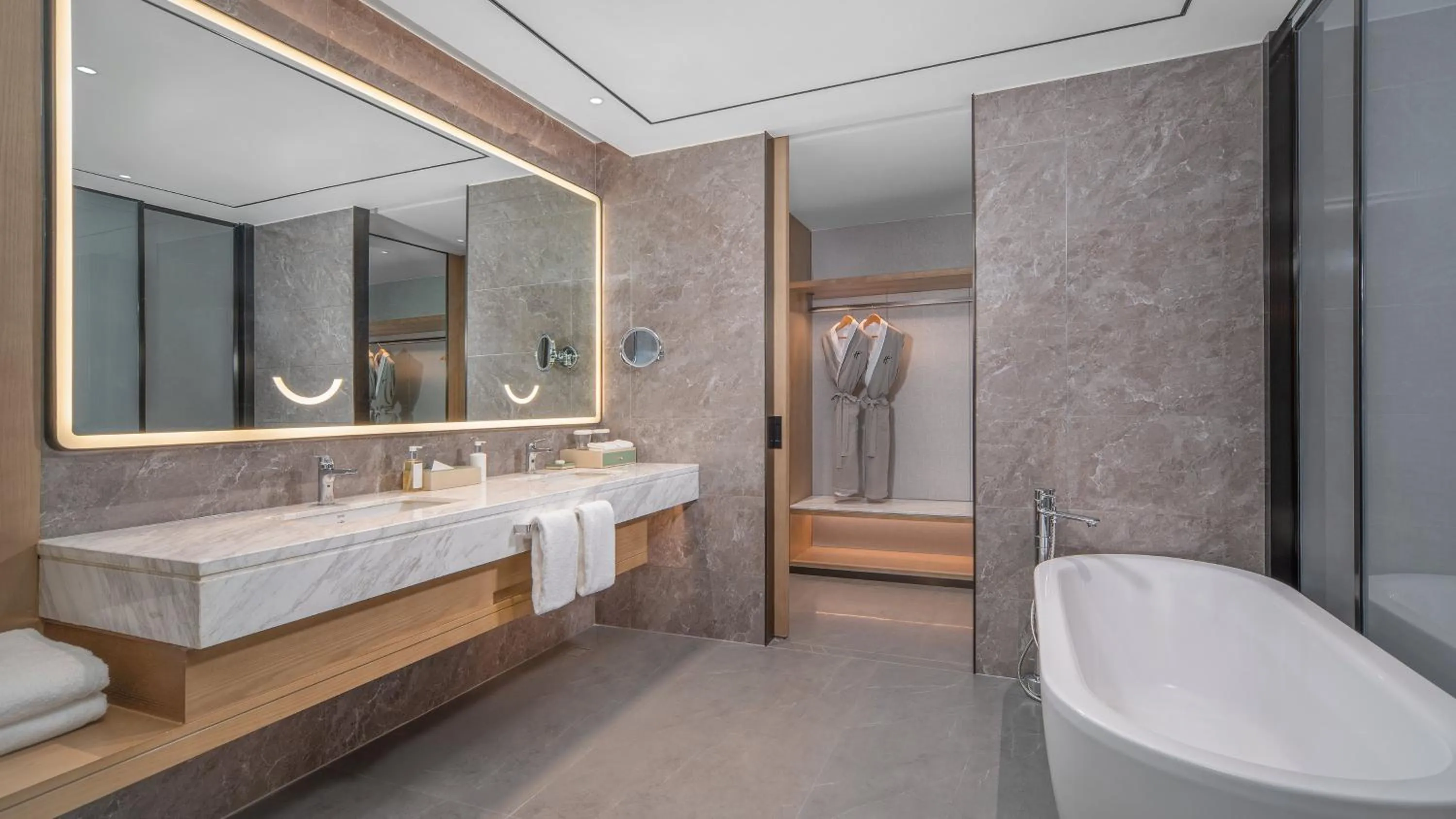 Photo of the whole room in Holiday Inn Wuhan Houguan Lake by IHG