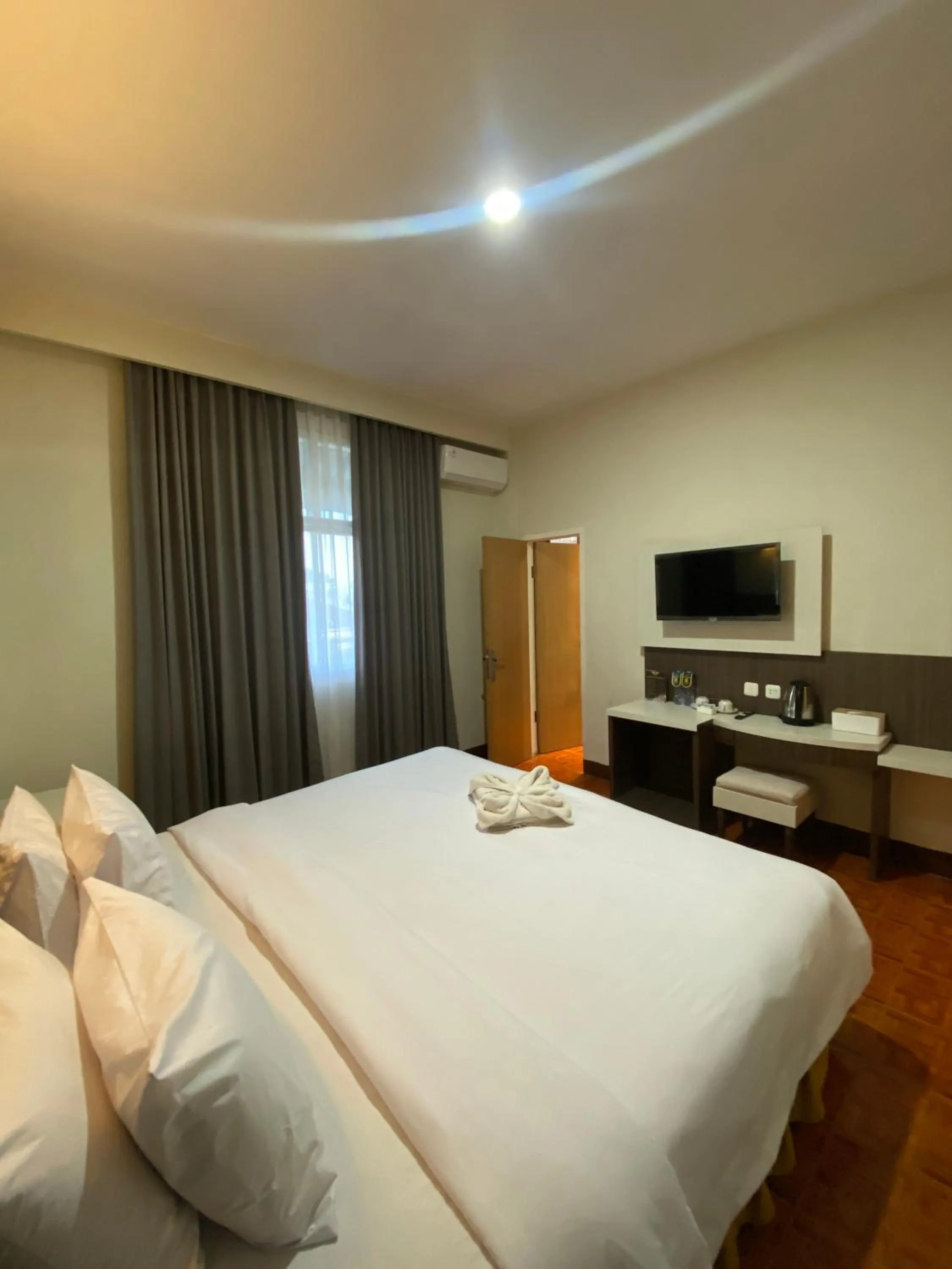 Bedroom, Bed in Soeltan Luxe Hotel Lampung