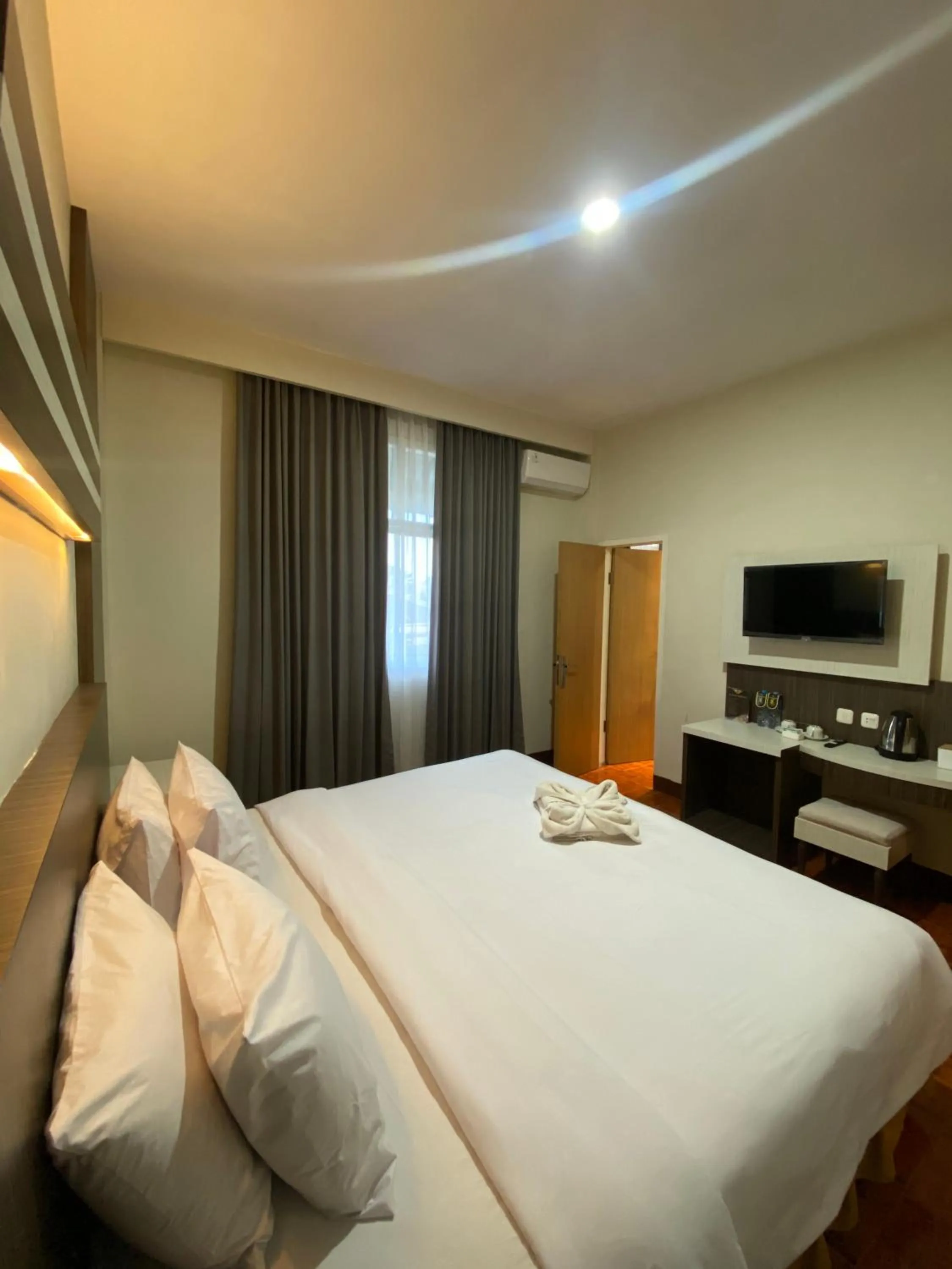 View (from property/room), Bed in Soeltan Luxe Hotel Lampung