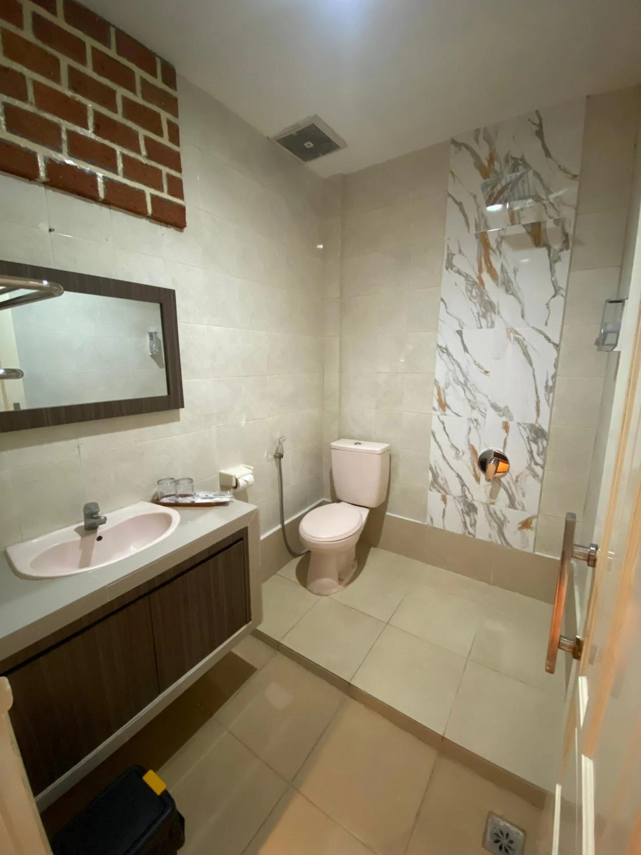Bathroom in Soeltan Luxe Hotel Lampung