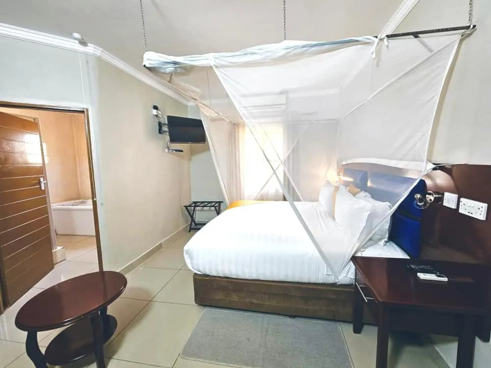 Bed in Maun Executive Inn