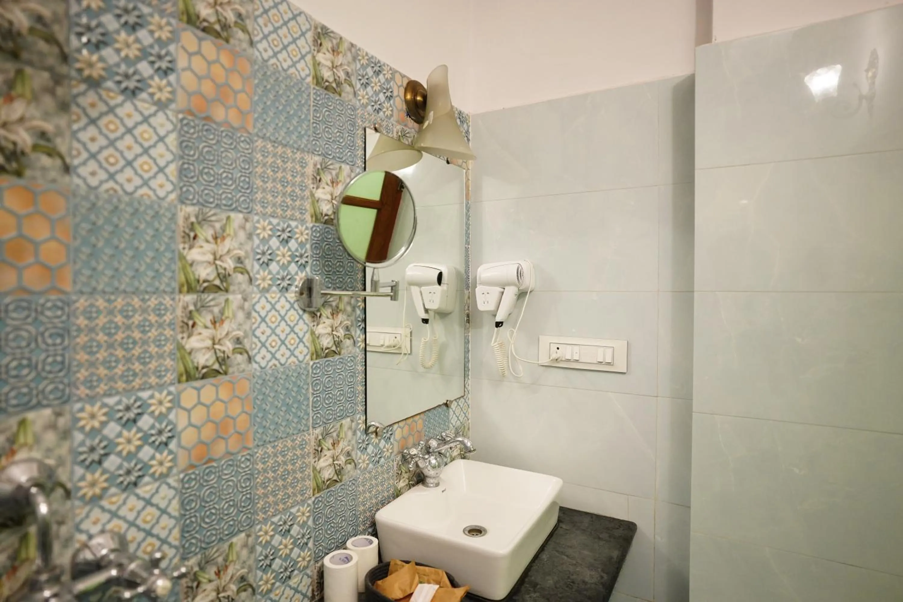 Shower in Haveli Kalwara - A Heritage Hotel