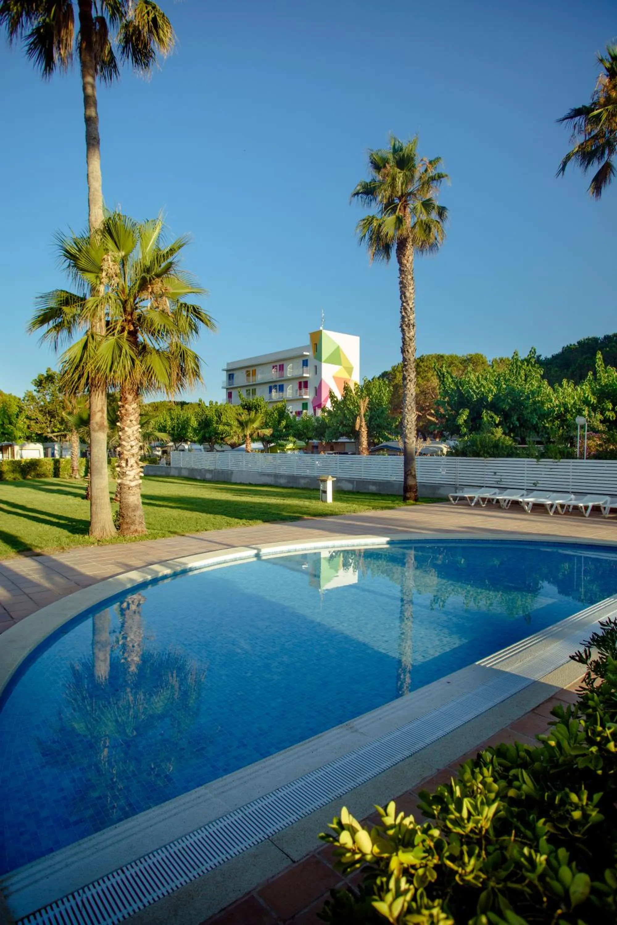 Swimming pool in Càmping Bellsol