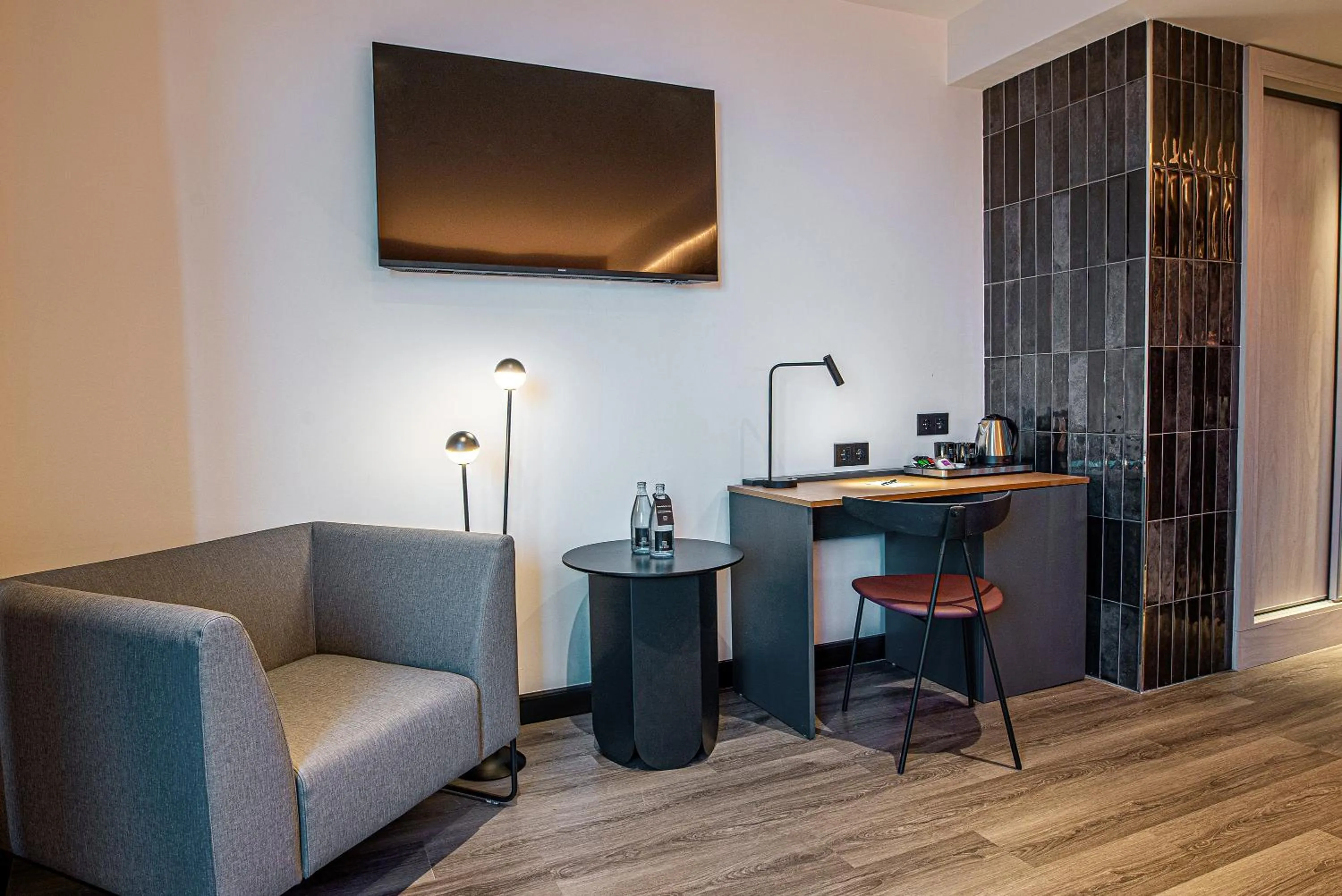 Decorative detail in Silken Saaj Maar - Adults Only