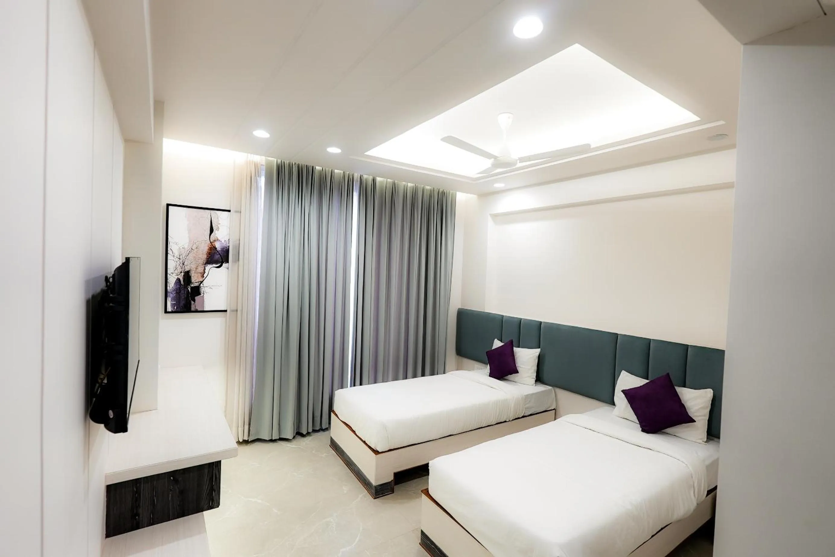 Bedroom, Bed in Hotel Elinor By Dazzling Hotels & Resorts
