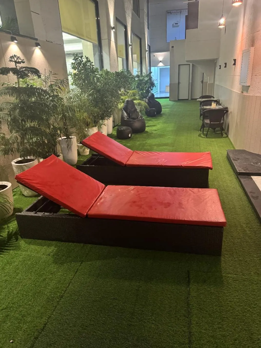 Swimming pool in Hotel Elinor By Dazzling Hotels & Resorts