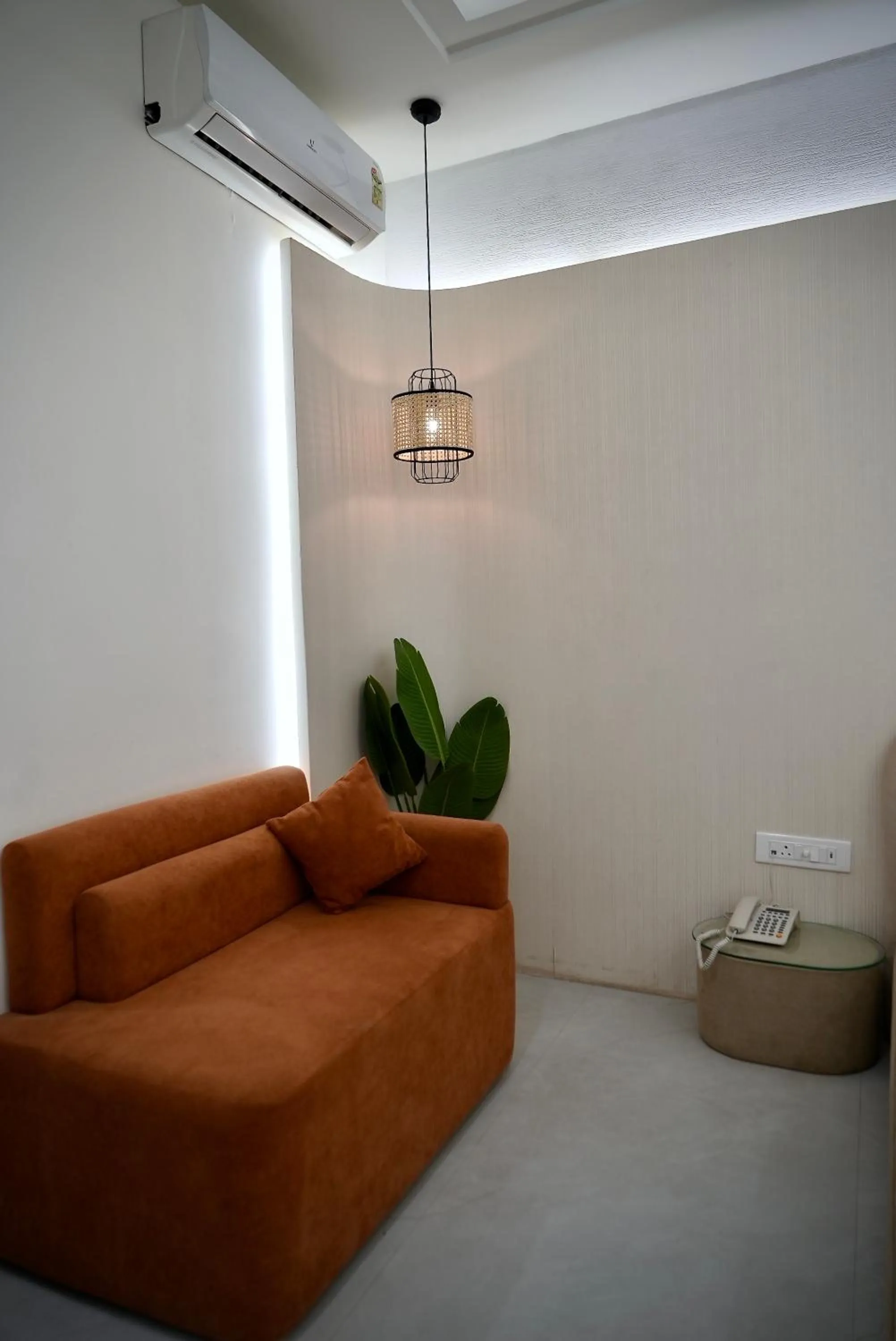 Seating area in Hotel Elinor By Dazzling Hotels & Resorts