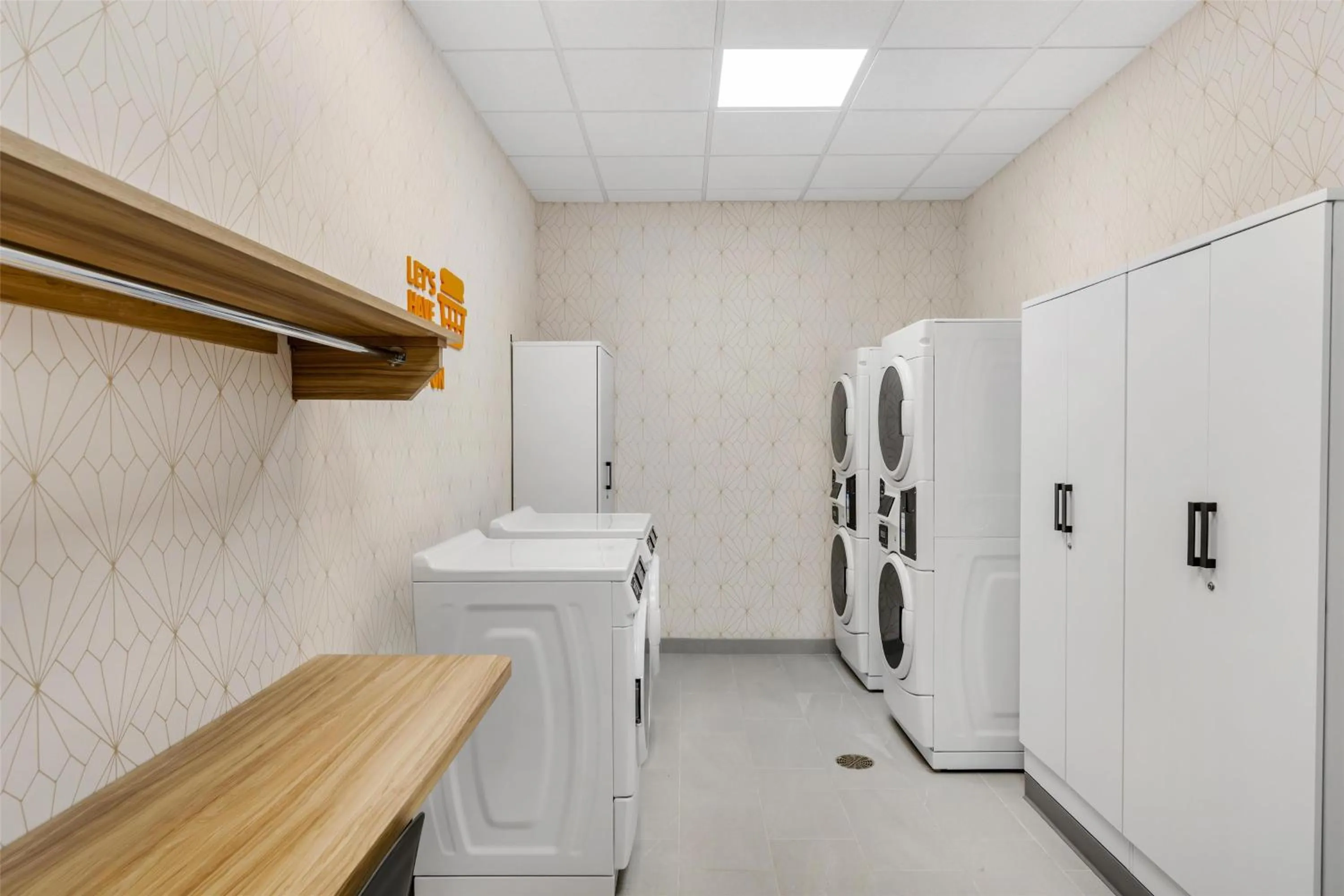 laundry in Home2 Suites By Hilton Bozeman Four Corners