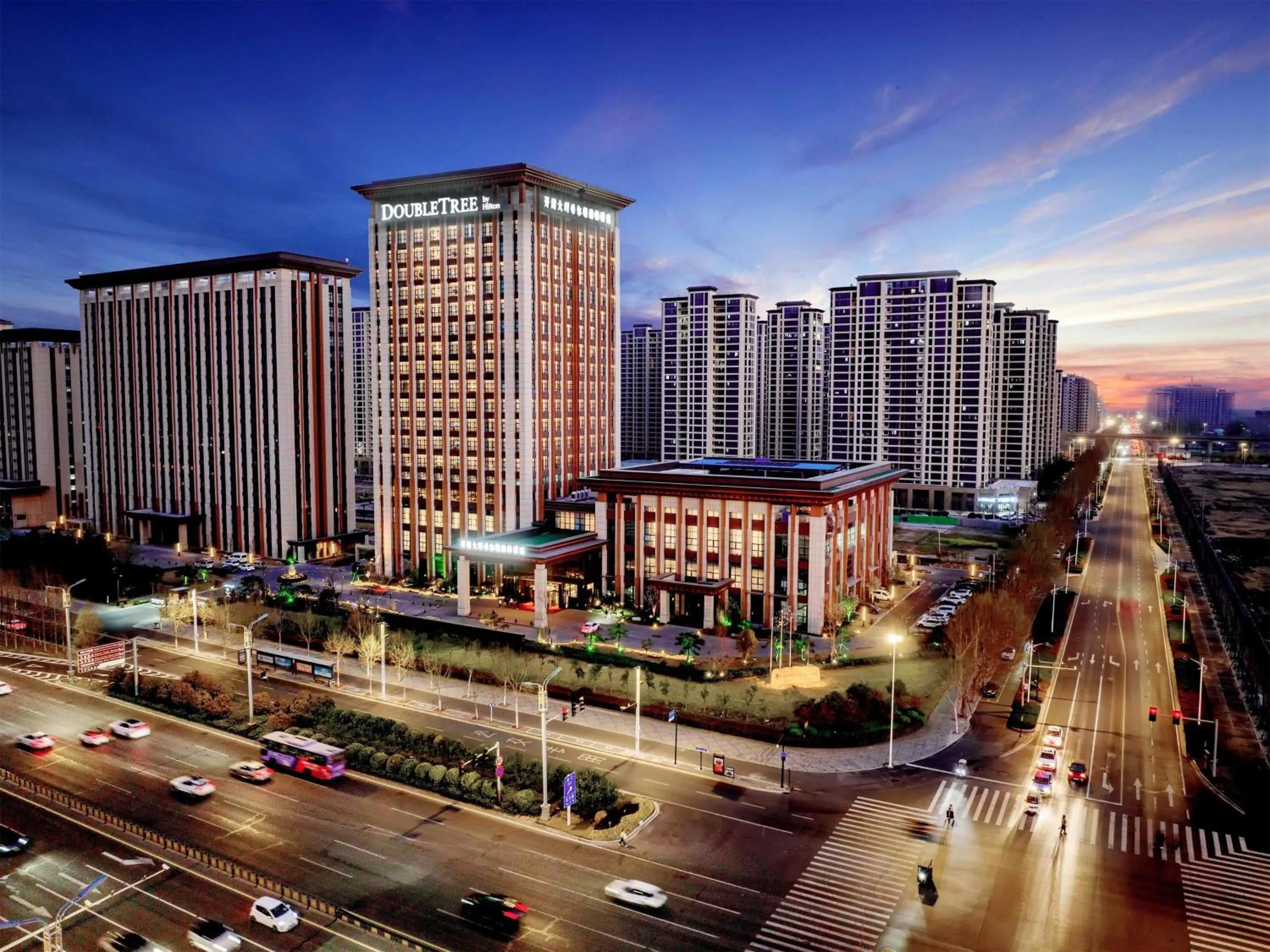 Property building in Doubletree By Hilton Kaifeng