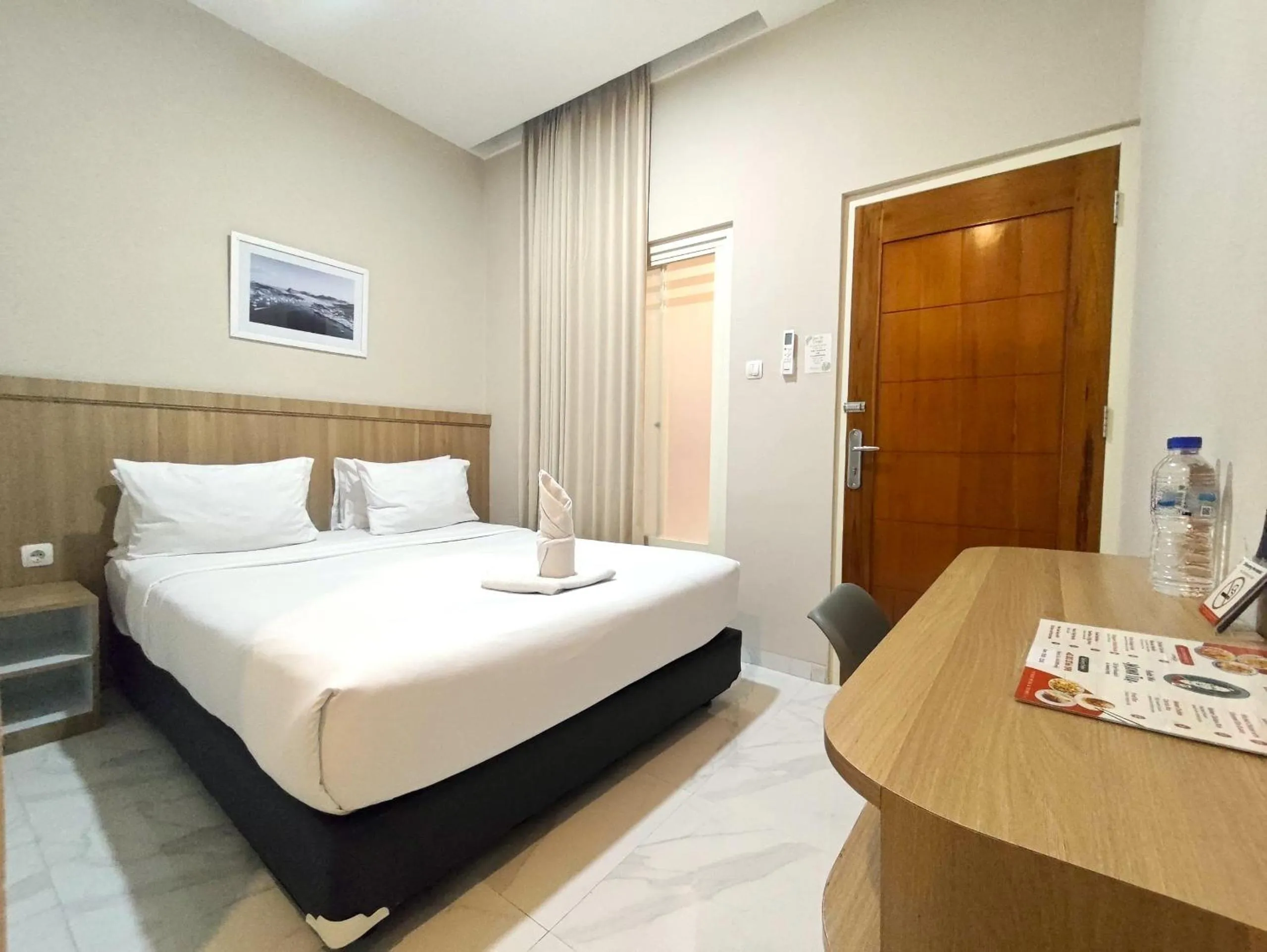 Bed in El Nipa Hotel Labuan Bajo