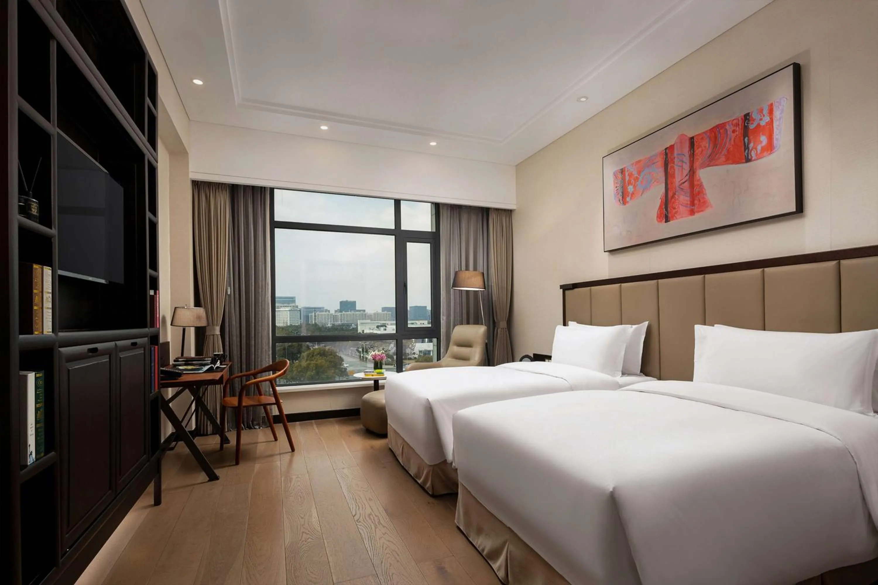 Bed in Doubletree By Hilton Shanghai Hongqiao