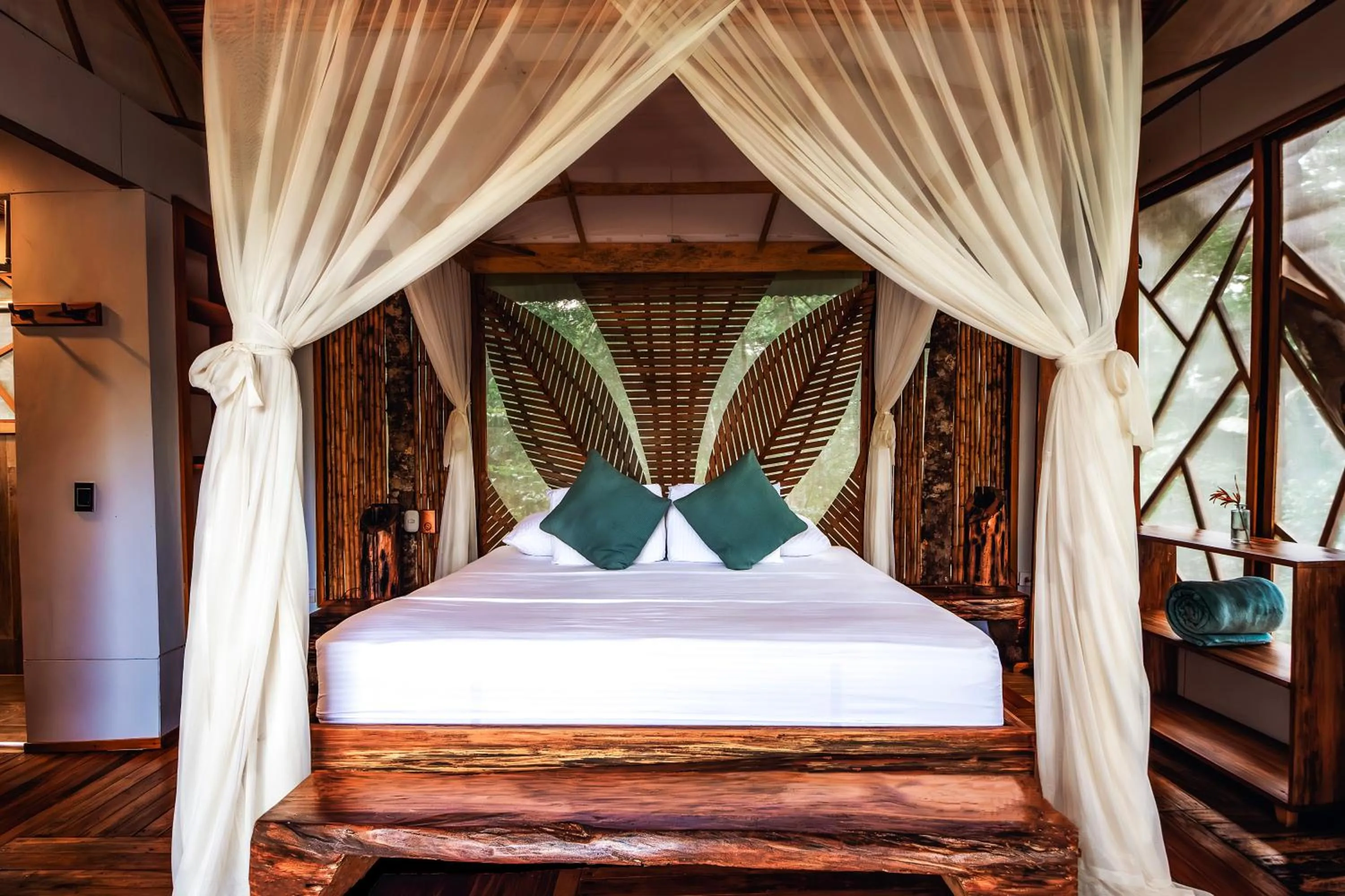 Bed in Burú Nature Hotel