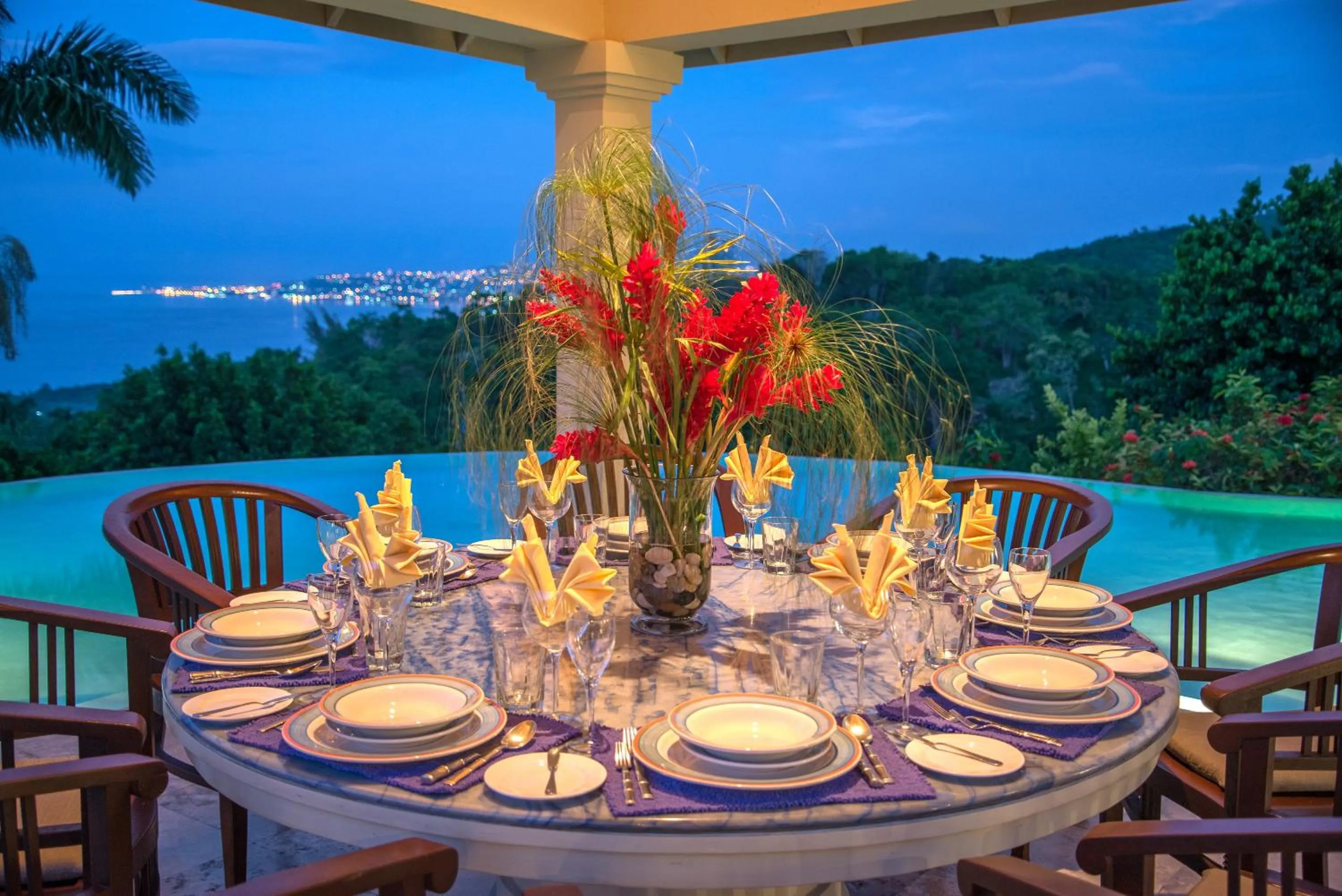 Dining area in Silent Waters Villa