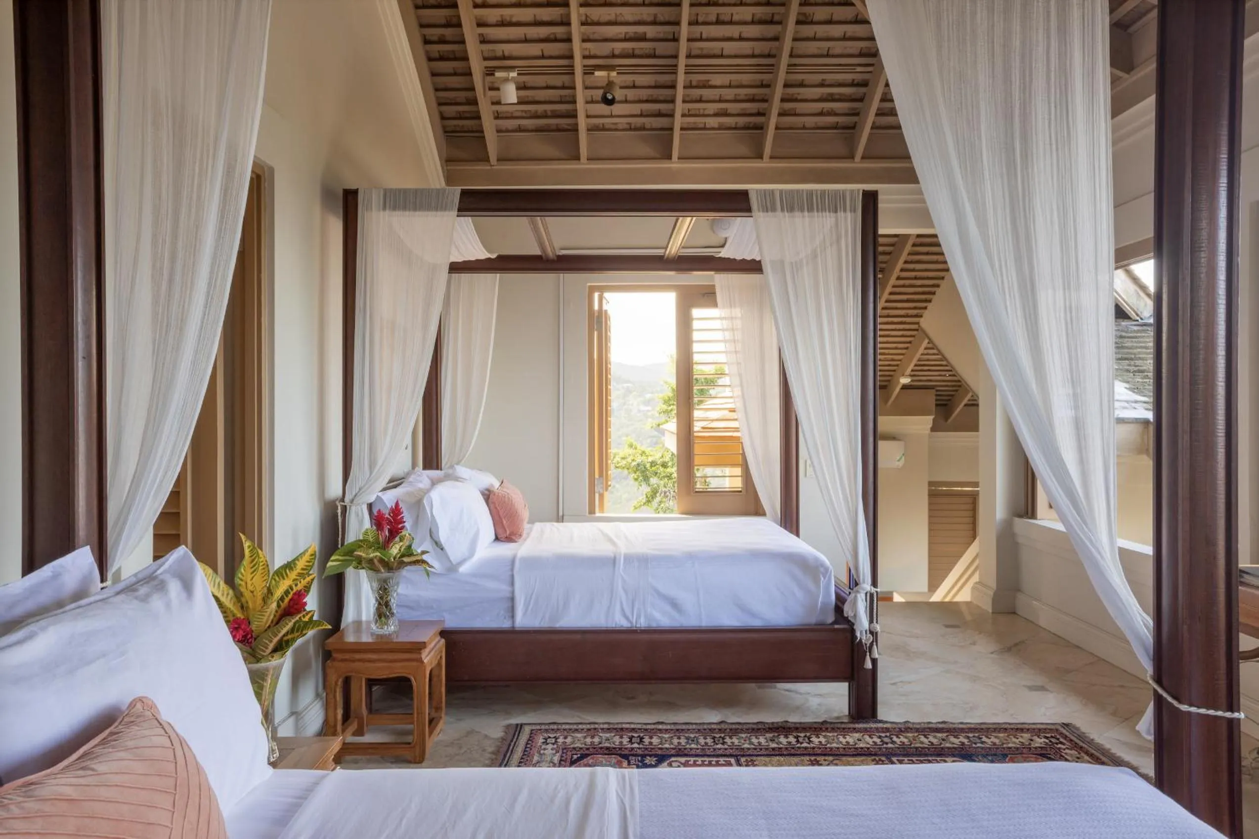 Bedroom, Bed in Silent Waters Villa